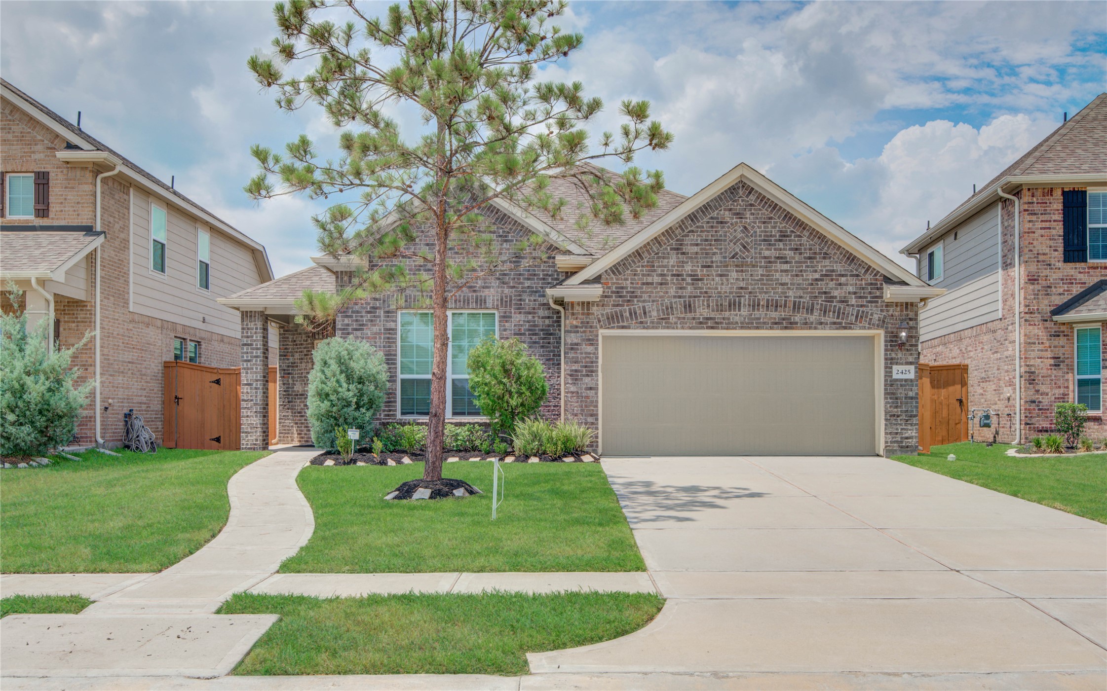2425 Temple Crag Drive Property Photo 1