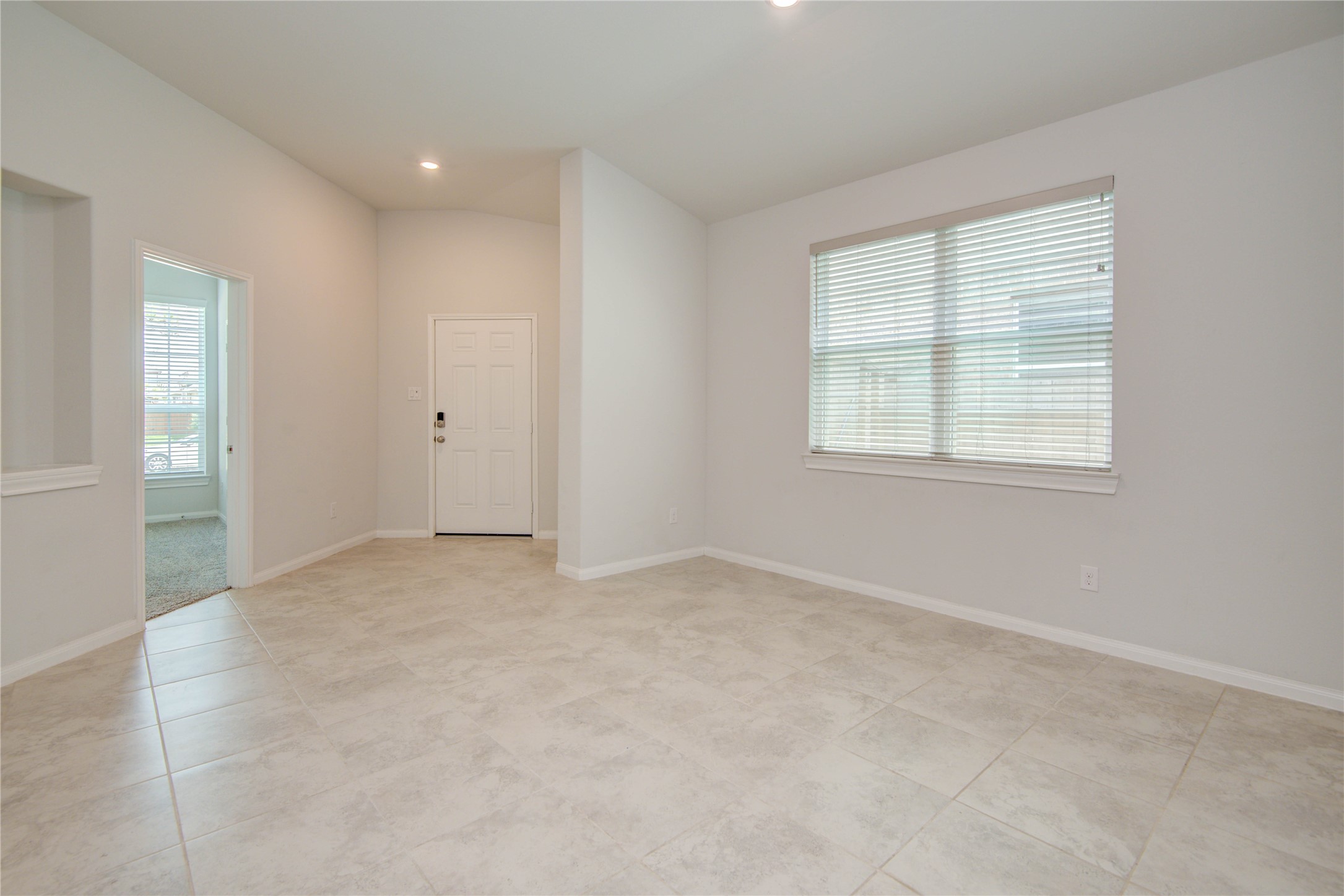 2425 Temple Crag Drive Property Photo 7
