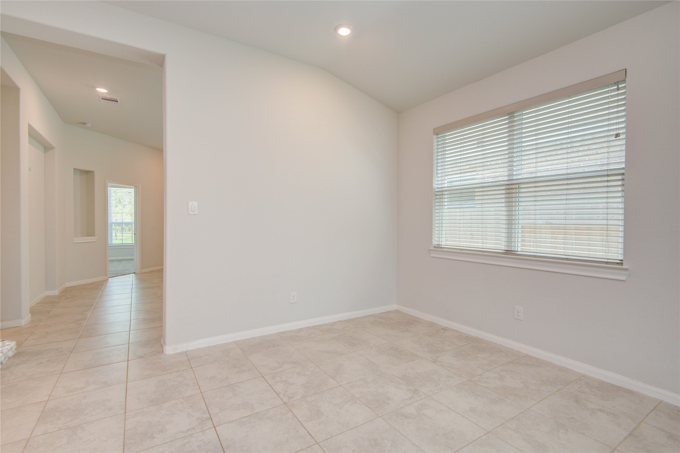 2425 Temple Crag Drive Property Photo 9