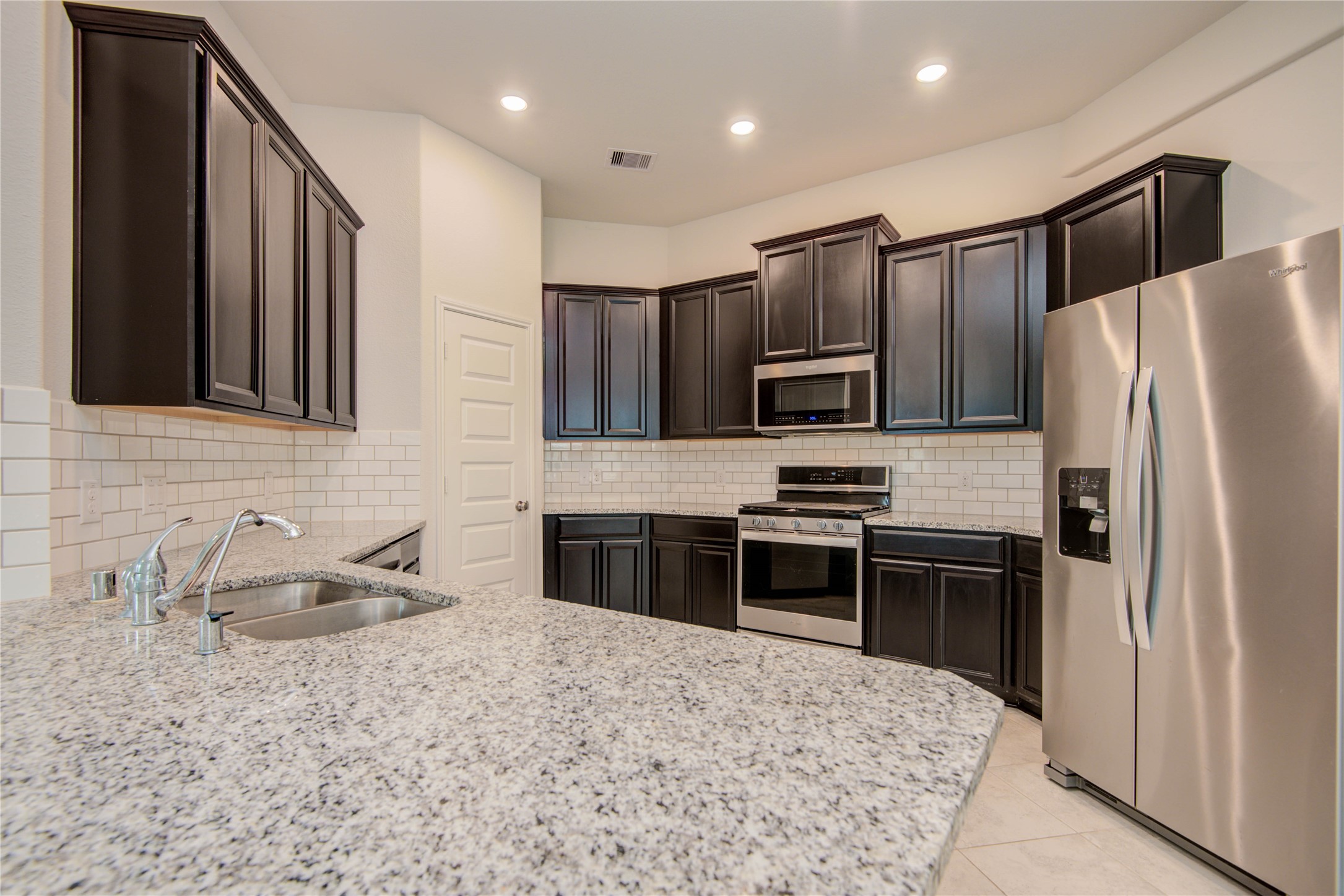 2425 Temple Crag Drive Property Photo 13