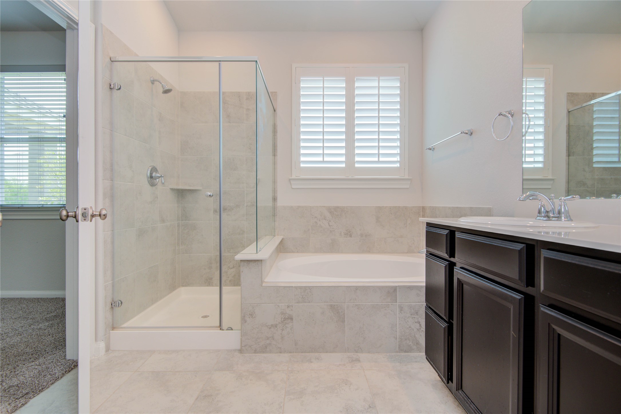 2425 Temple Crag Drive Property Photo 18