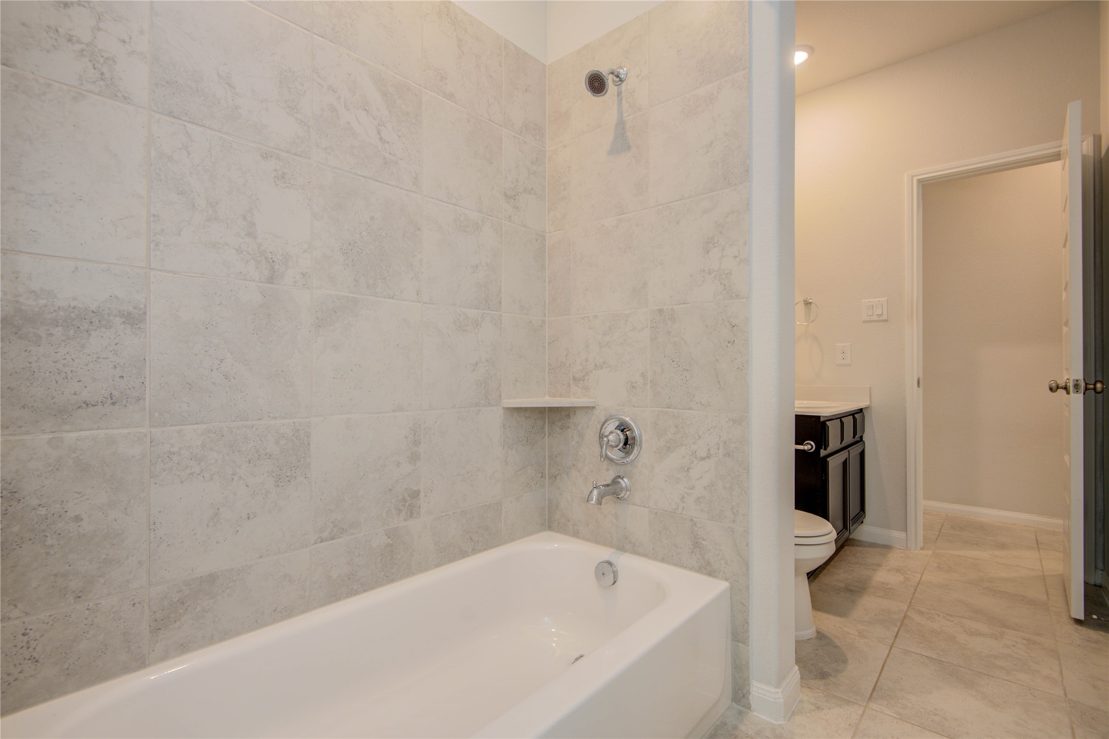2425 Temple Crag Drive Property Photo 31