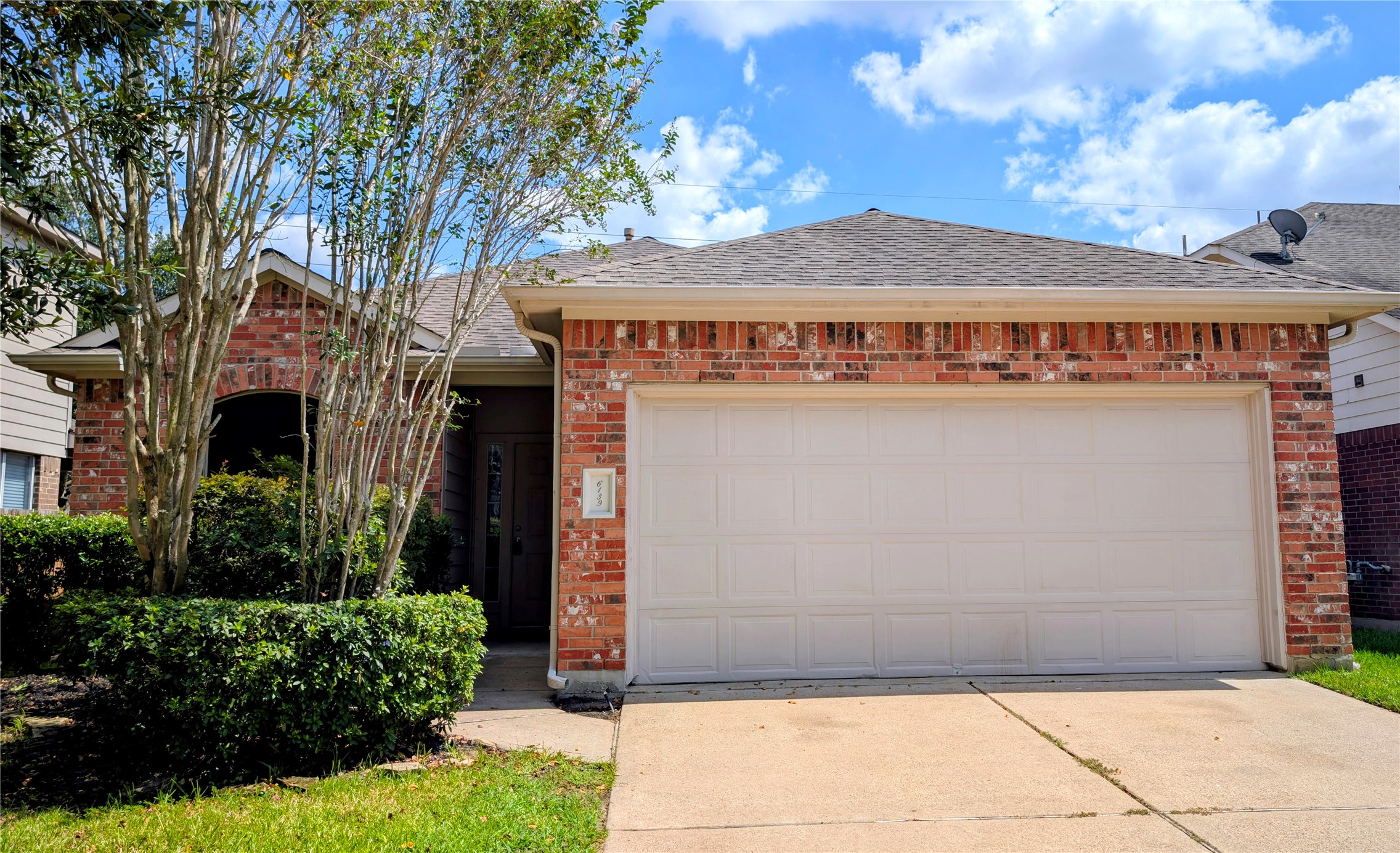 6139 Starbrook Creek Drive Property Photo 1
