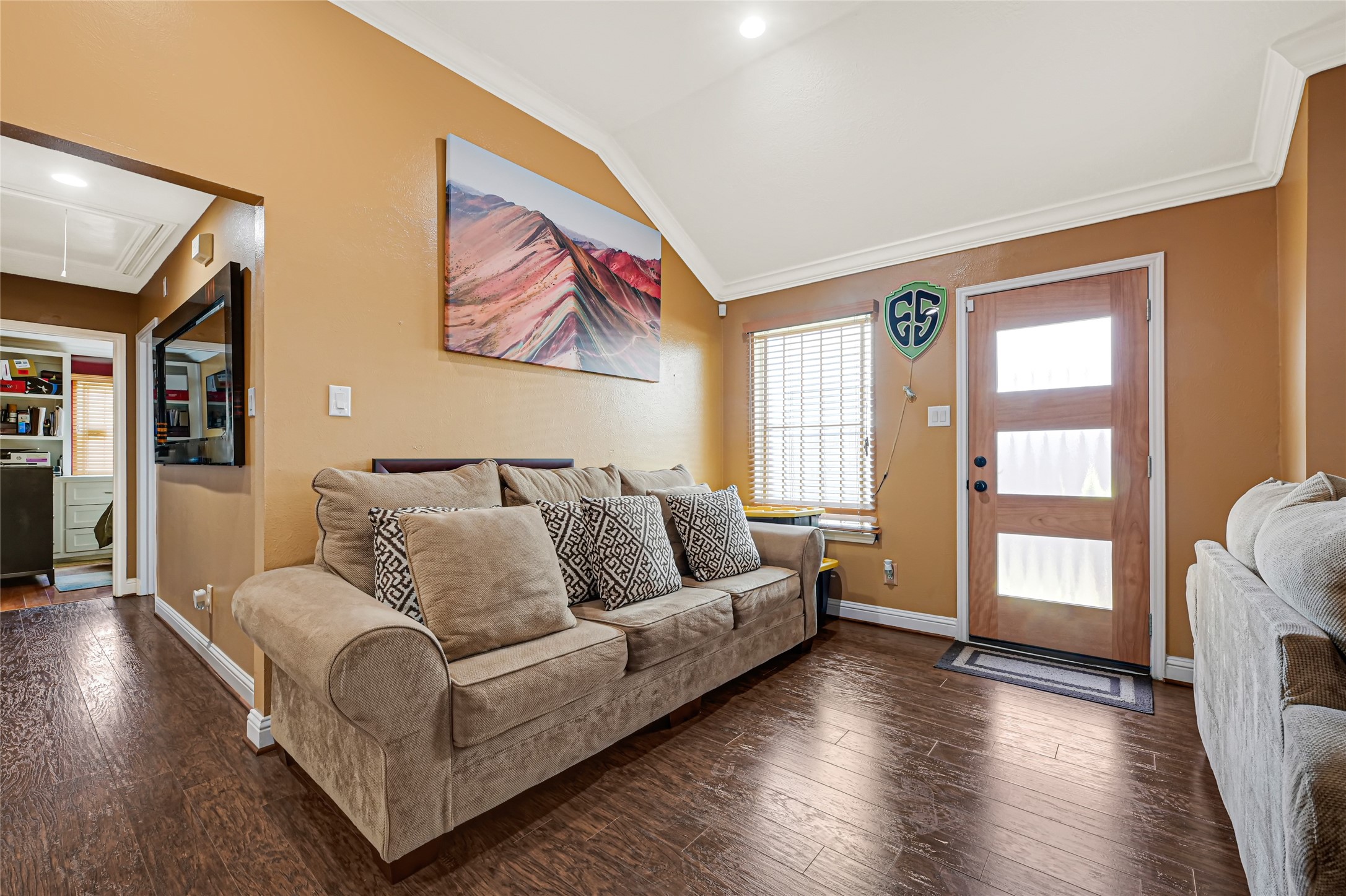 1807 Strongs Court Property Photo 6