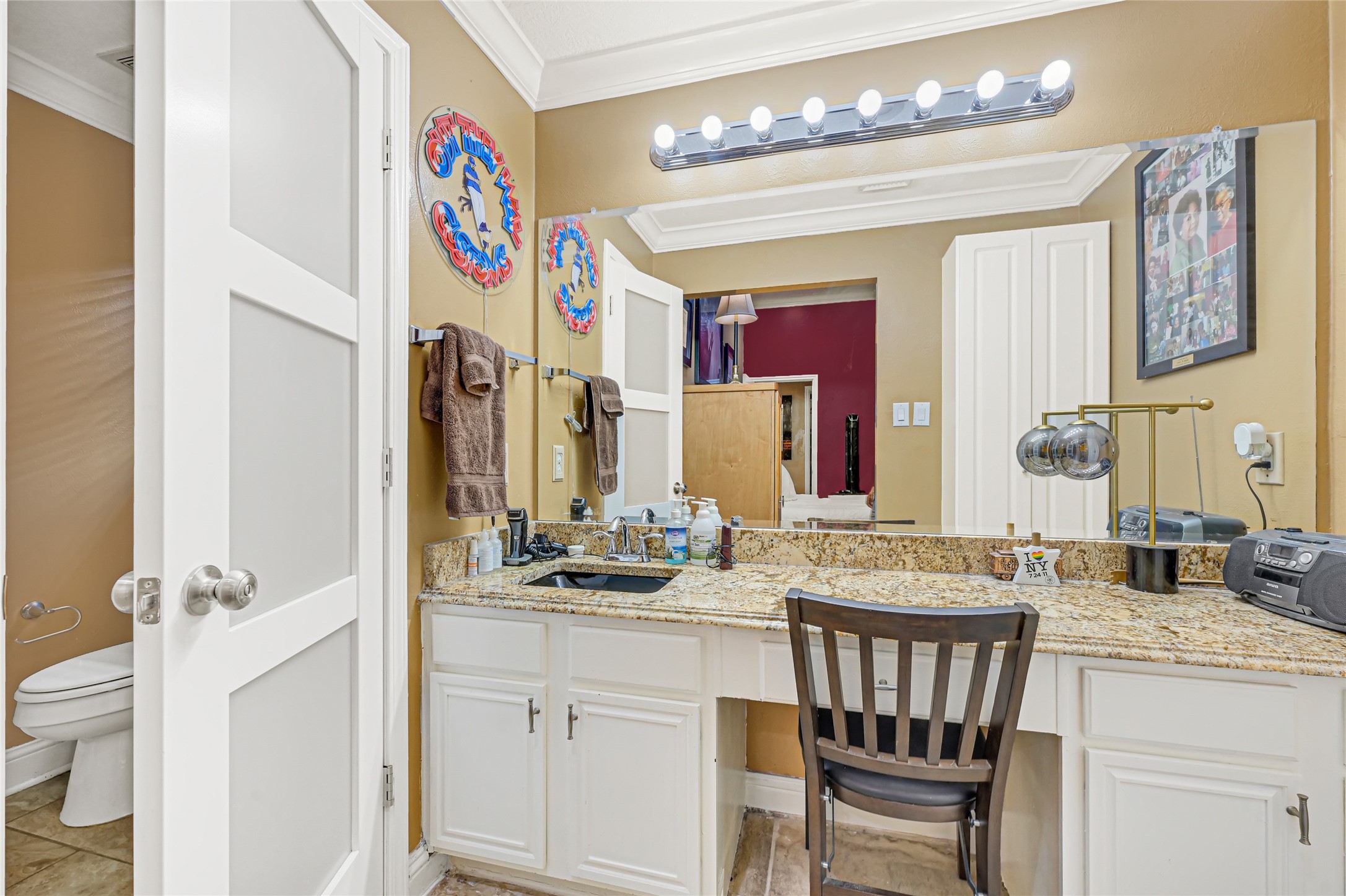1807 Strongs Court Property Photo 14