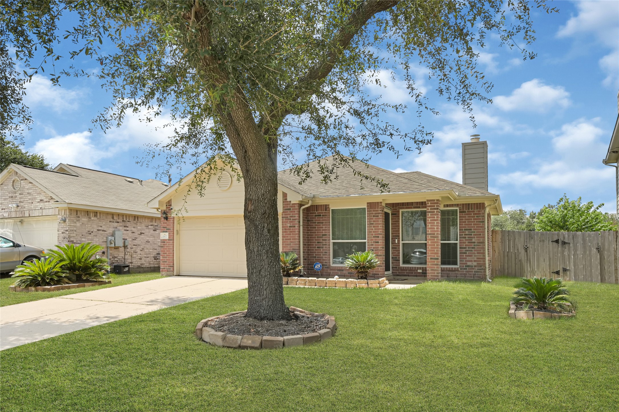 1807 Strongs Court Property Photo 23