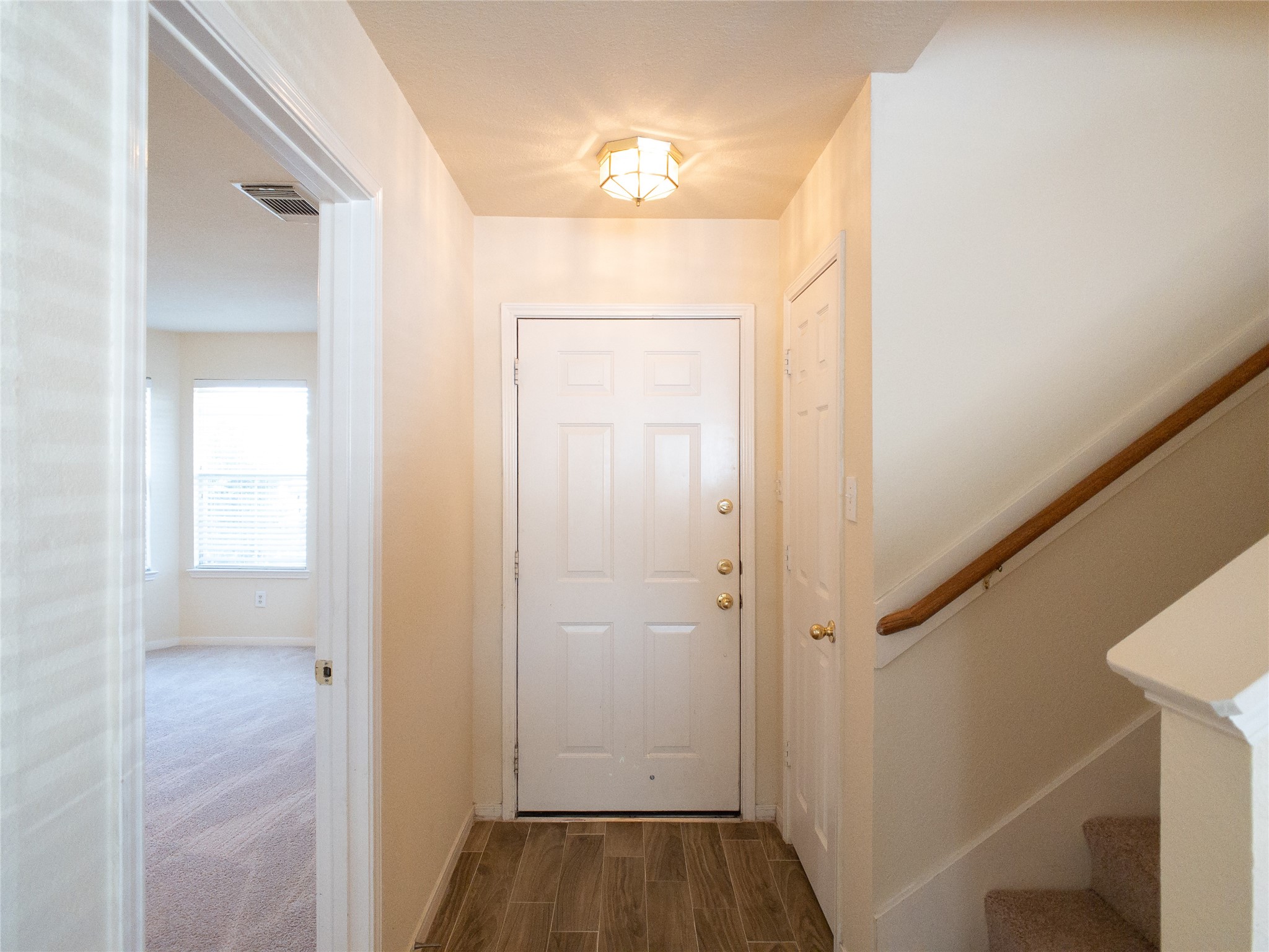 21843 Grassy Hill Lane Property Photo 4