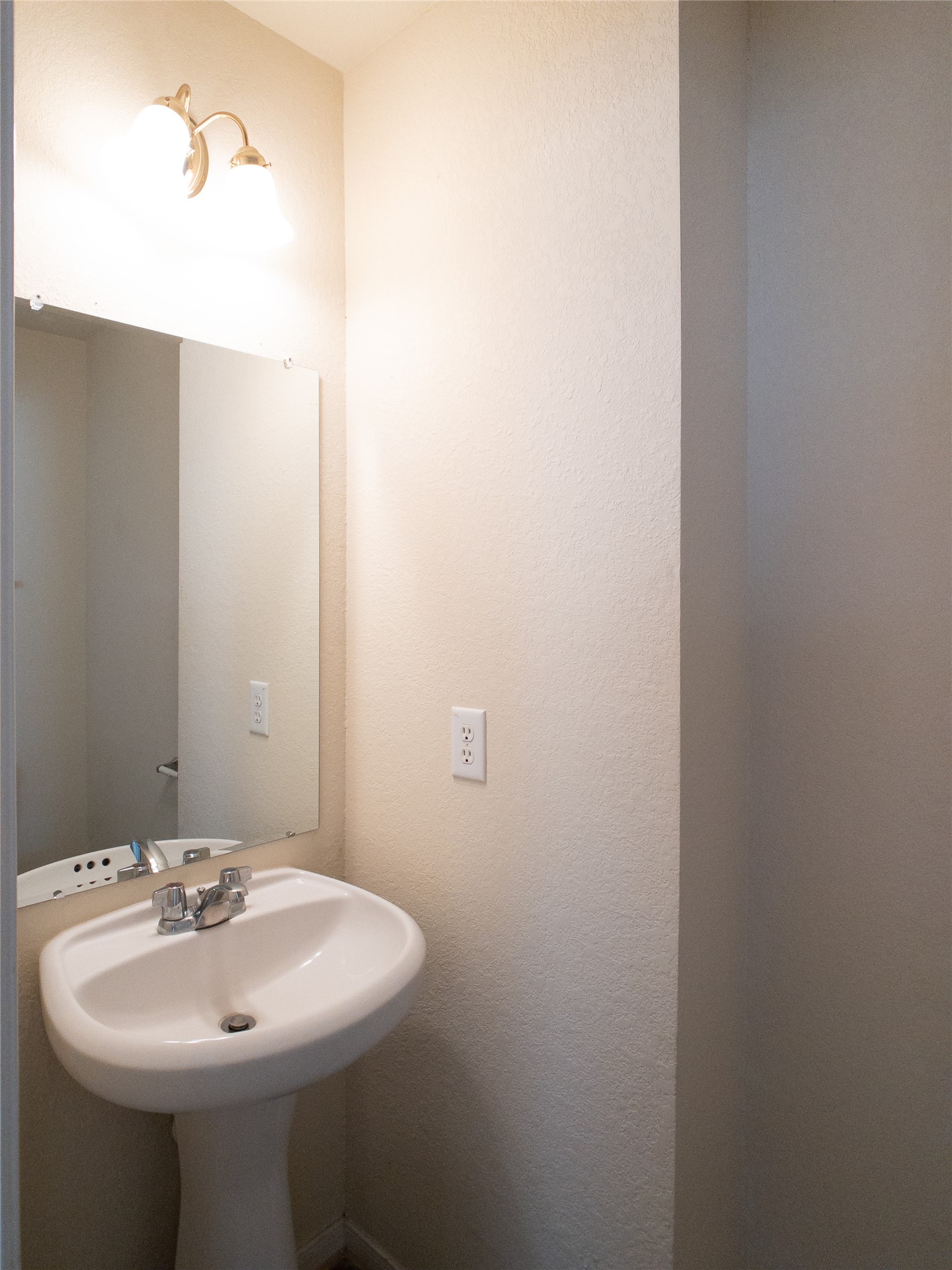 21843 Grassy Hill Lane Property Photo 15