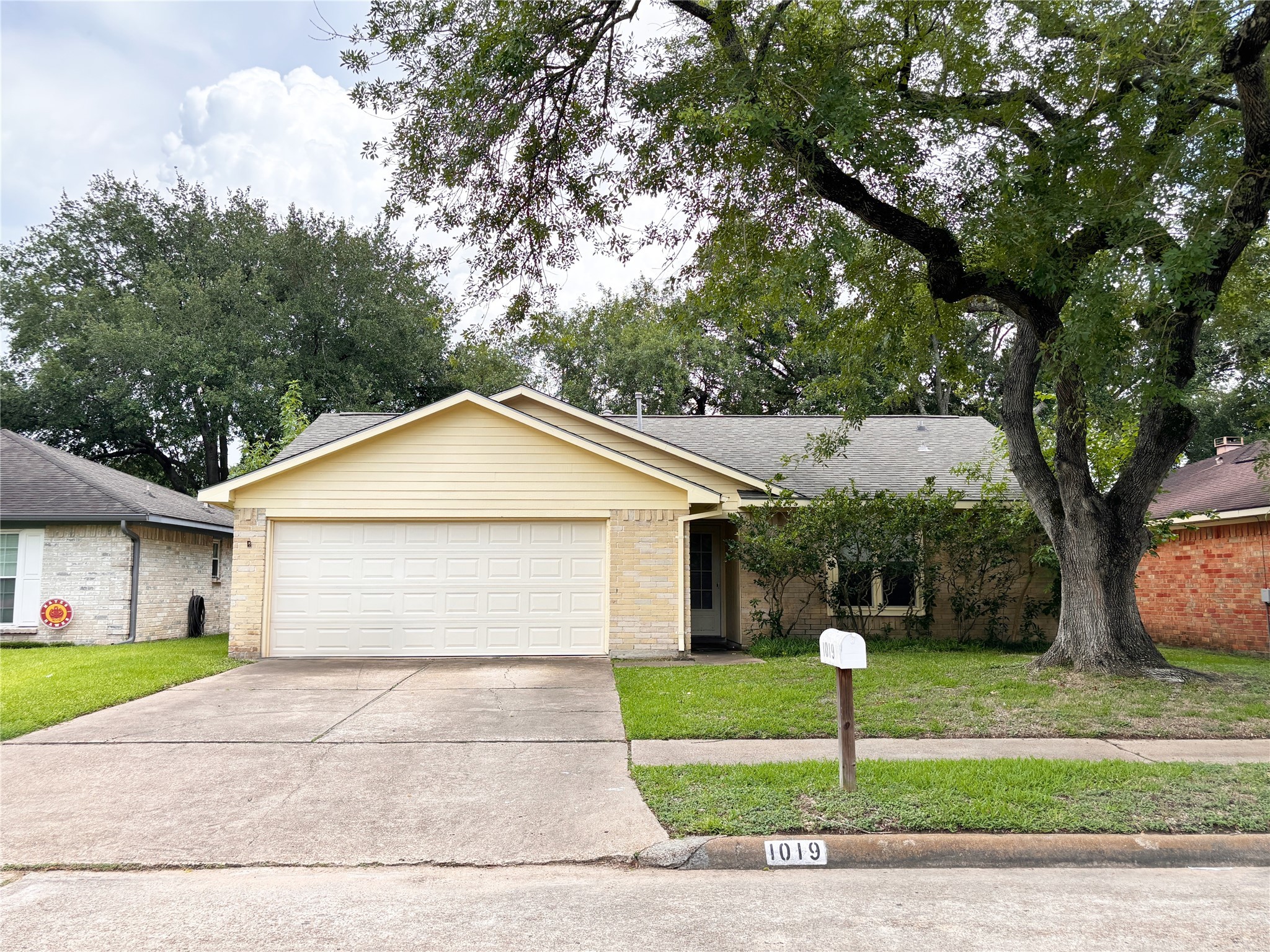 1019 Three Forks Drive Property Photo 1