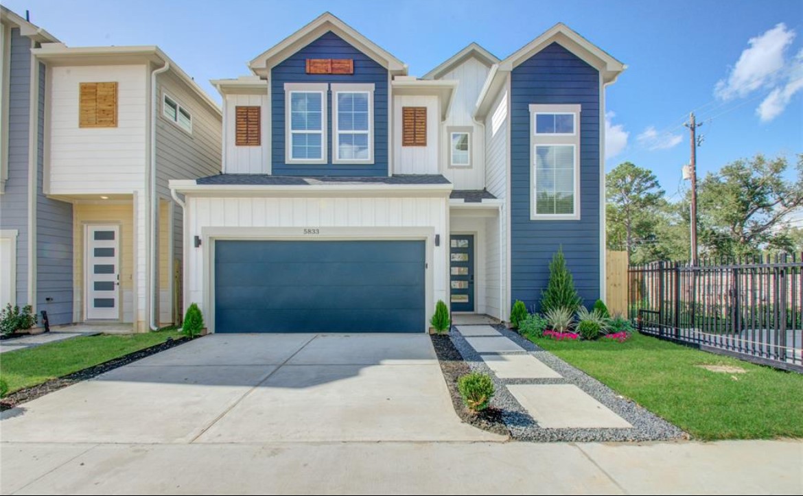 5823 Highland Sky Lane Property Photo 1