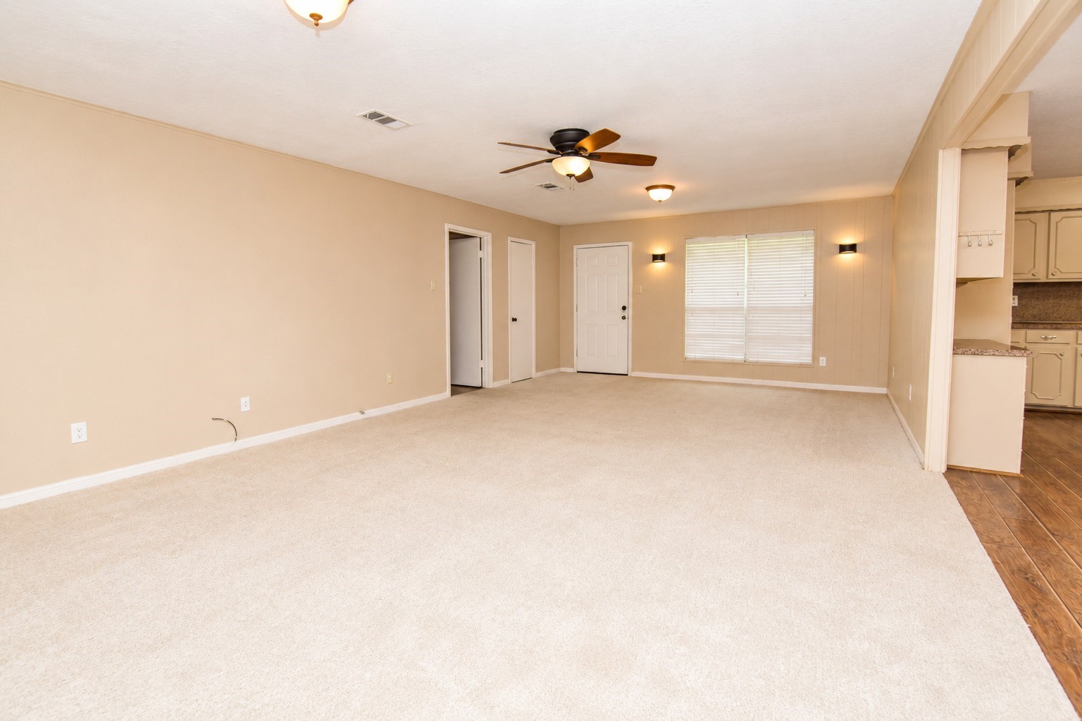 5723 Fm 2100 Road Property Photo 6