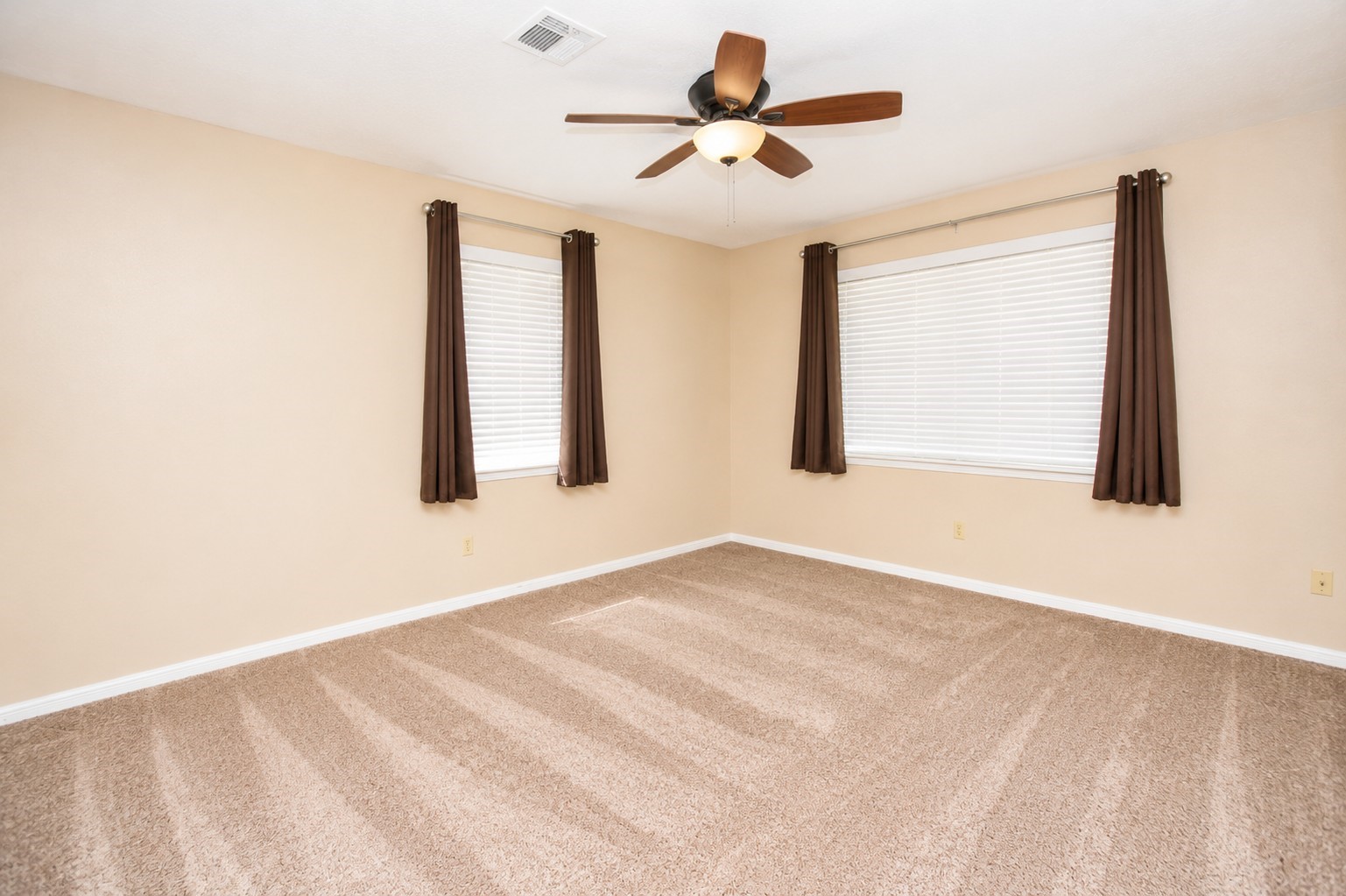 5723 Fm 2100 Road Property Photo 13