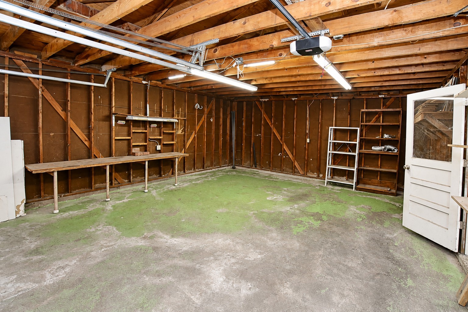 5723 Fm 2100 Road Property Photo 23