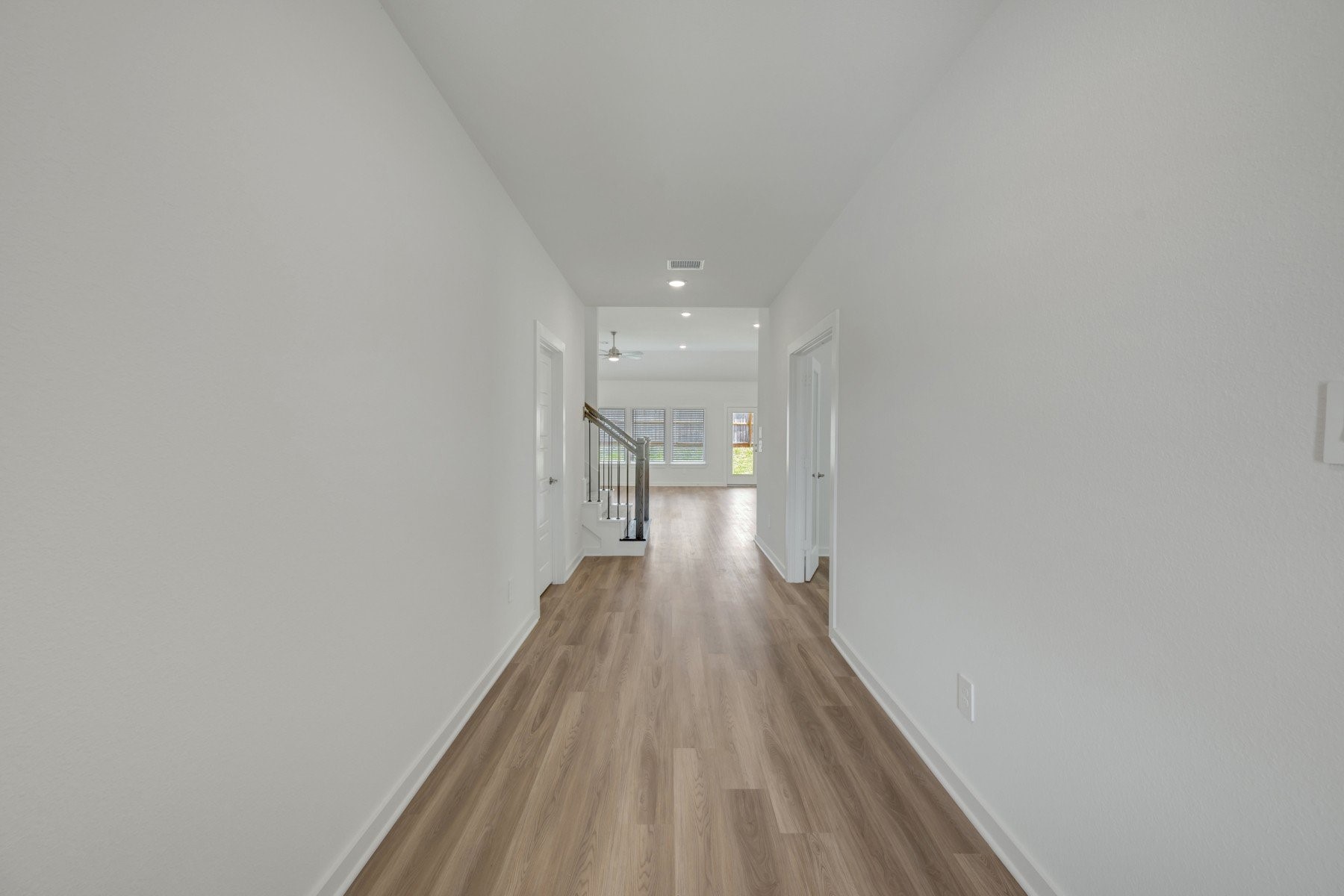 10607 Annex Avenue Property Photo 28