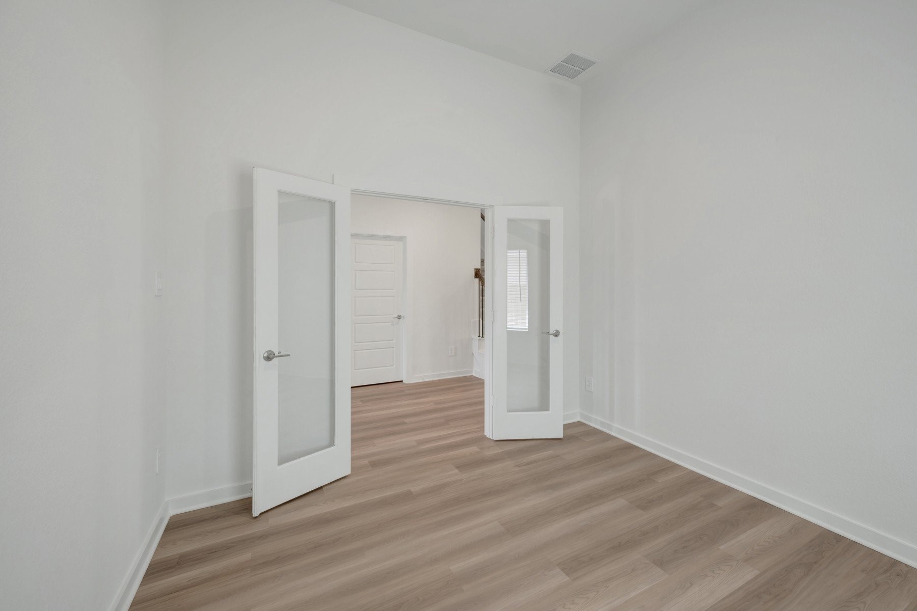 10607 Annex Avenue Property Photo 29