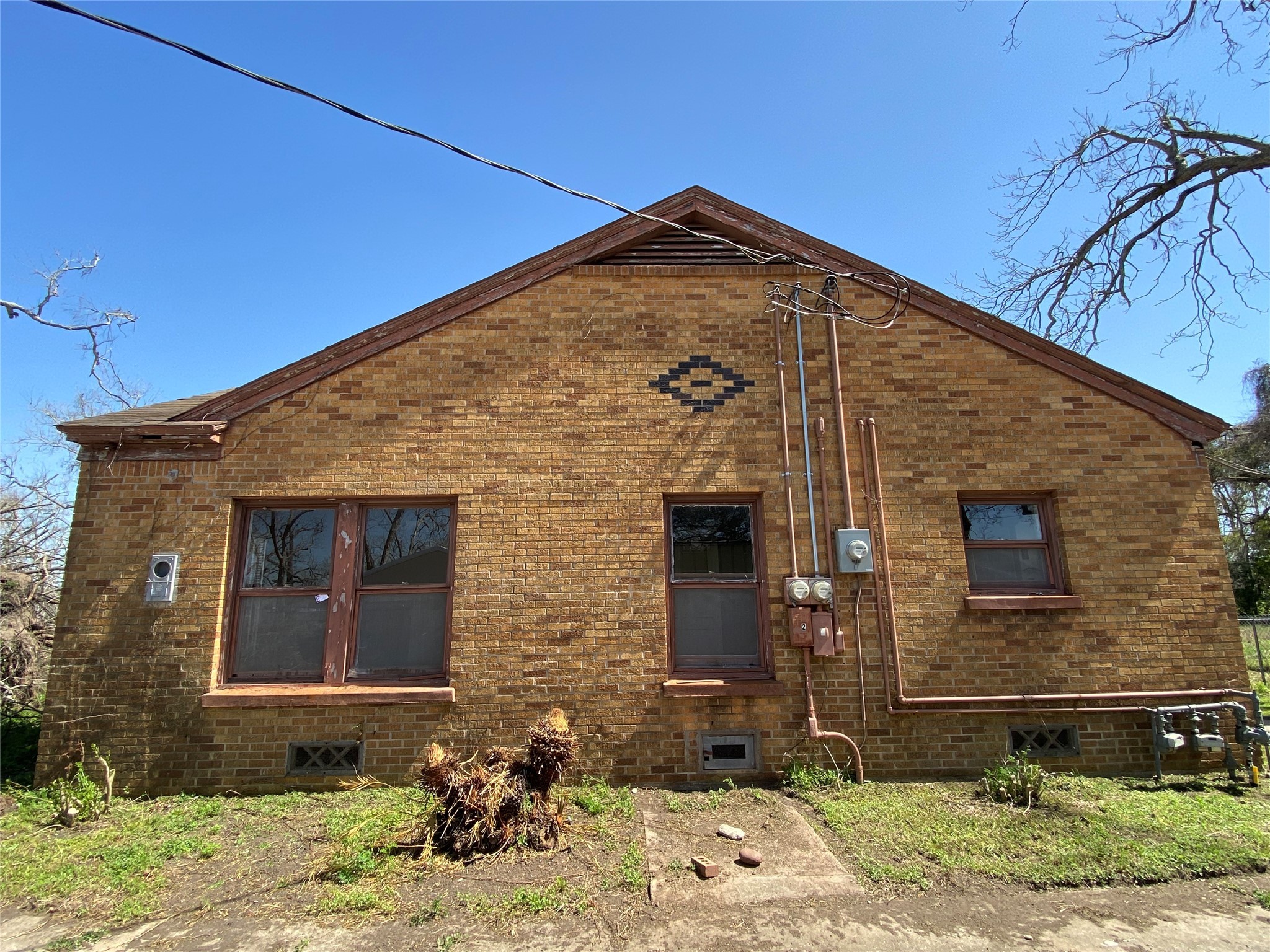 6907 Highway 36 Property Photo 2