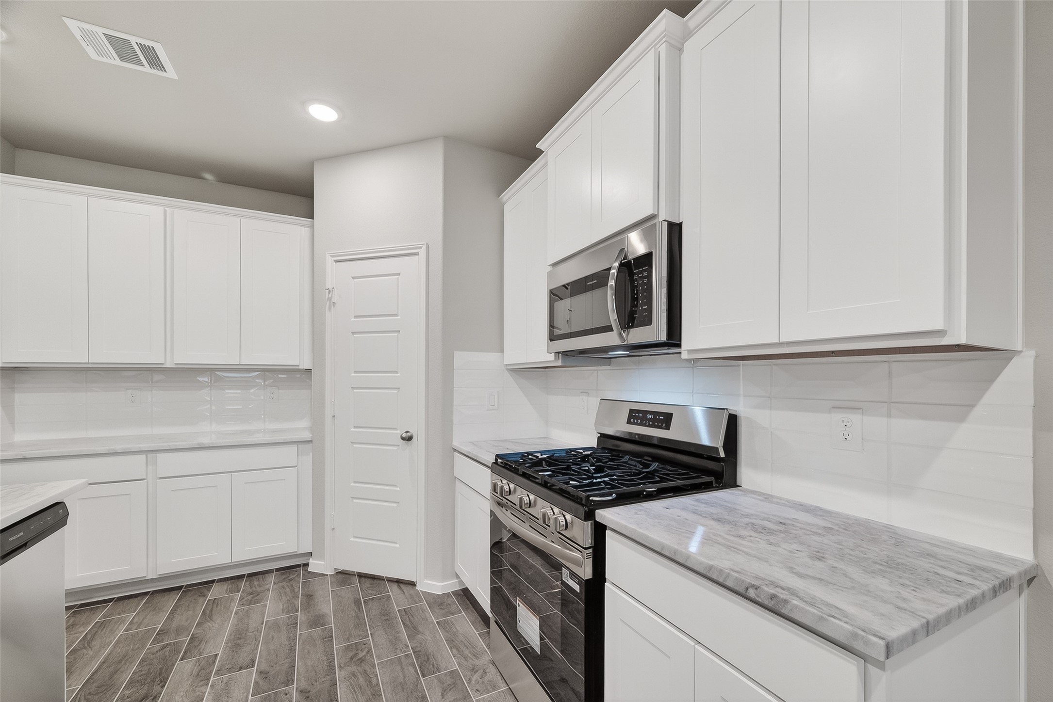 2127 Rosillo Brook Drive Property Photo 15