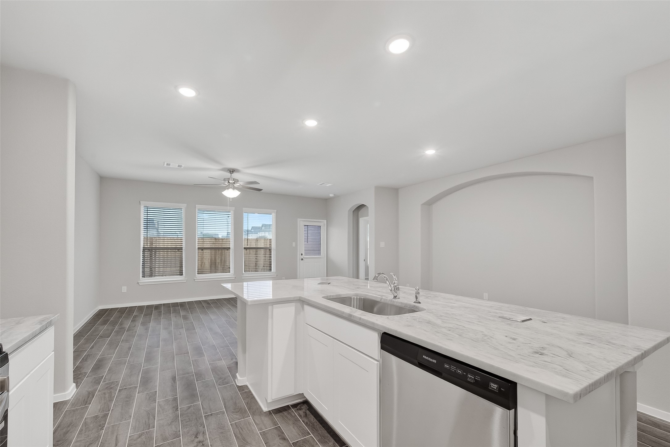 2127 Rosillo Brook Drive Property Photo 17