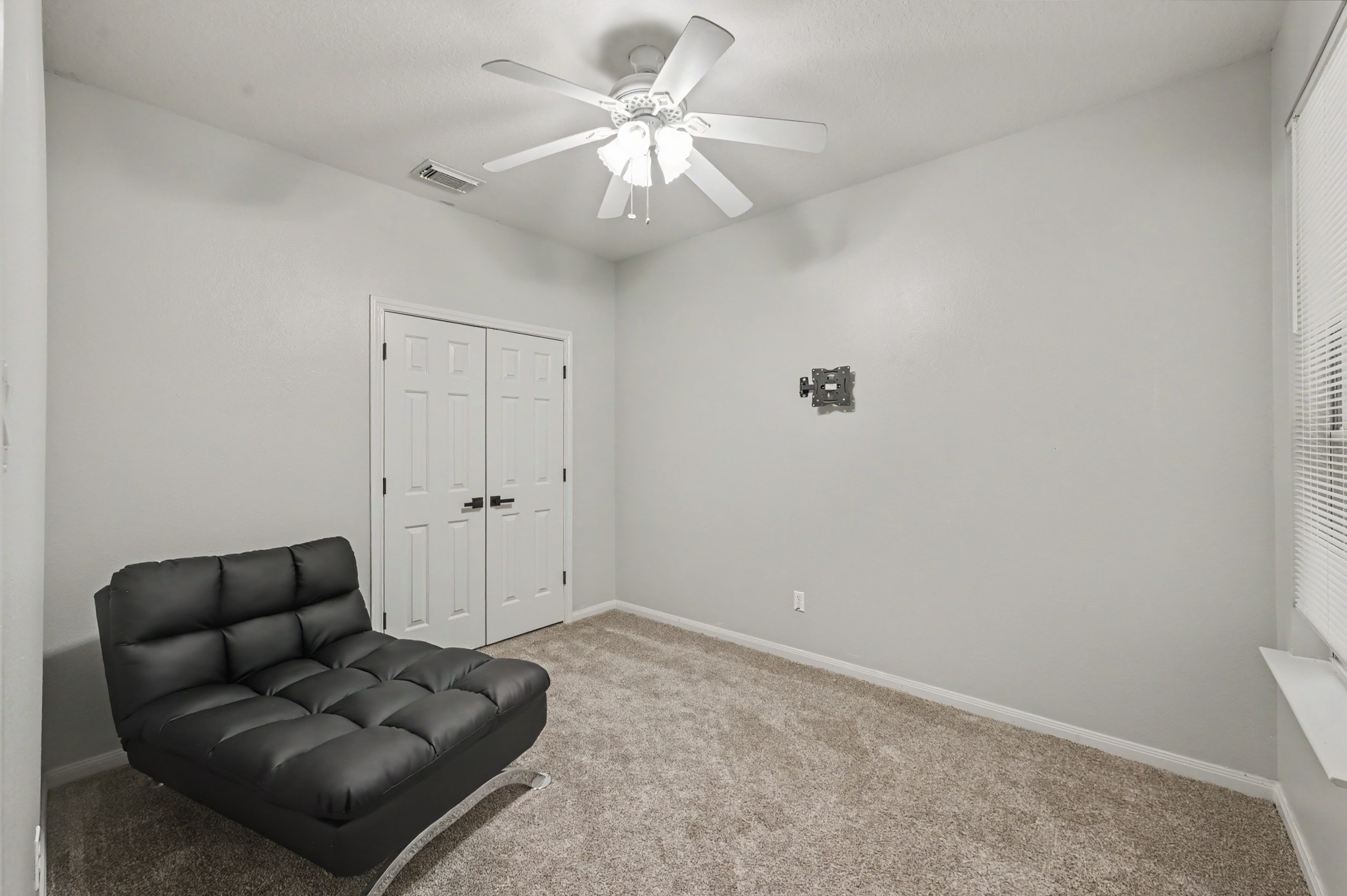 11318 Twain Drive Property Photo 16