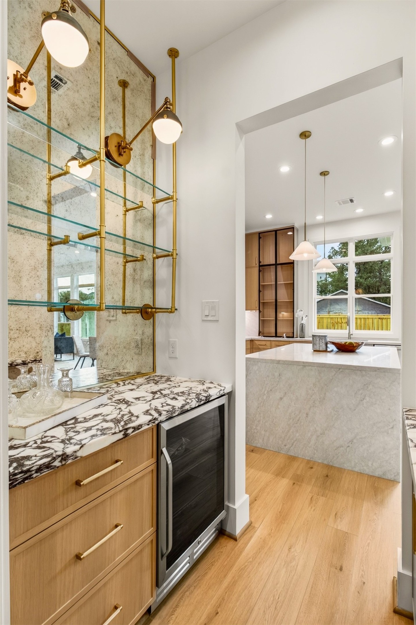 1109 Tabor Street Property Photo 13