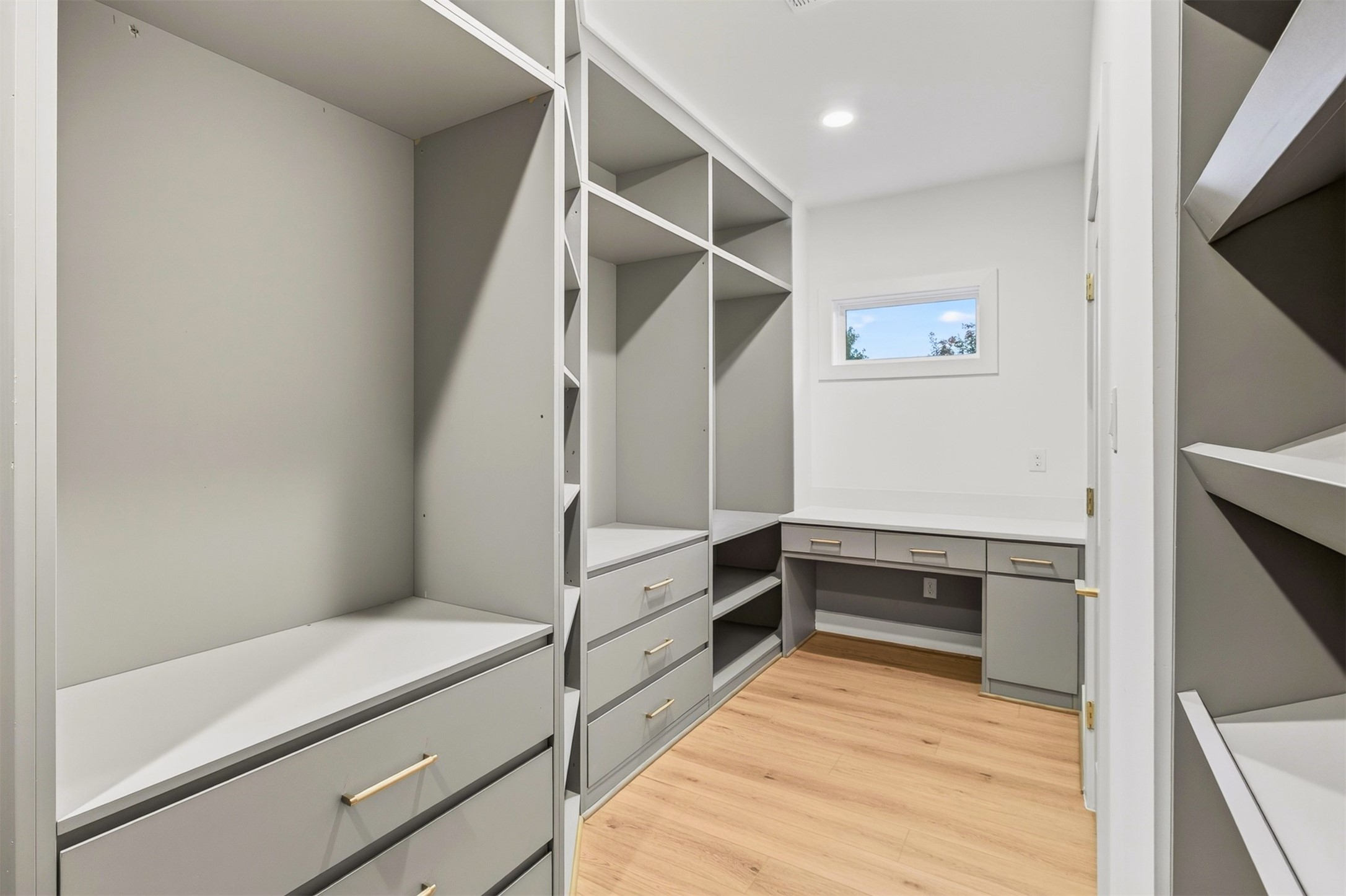 1109 Tabor Street Property Photo 29