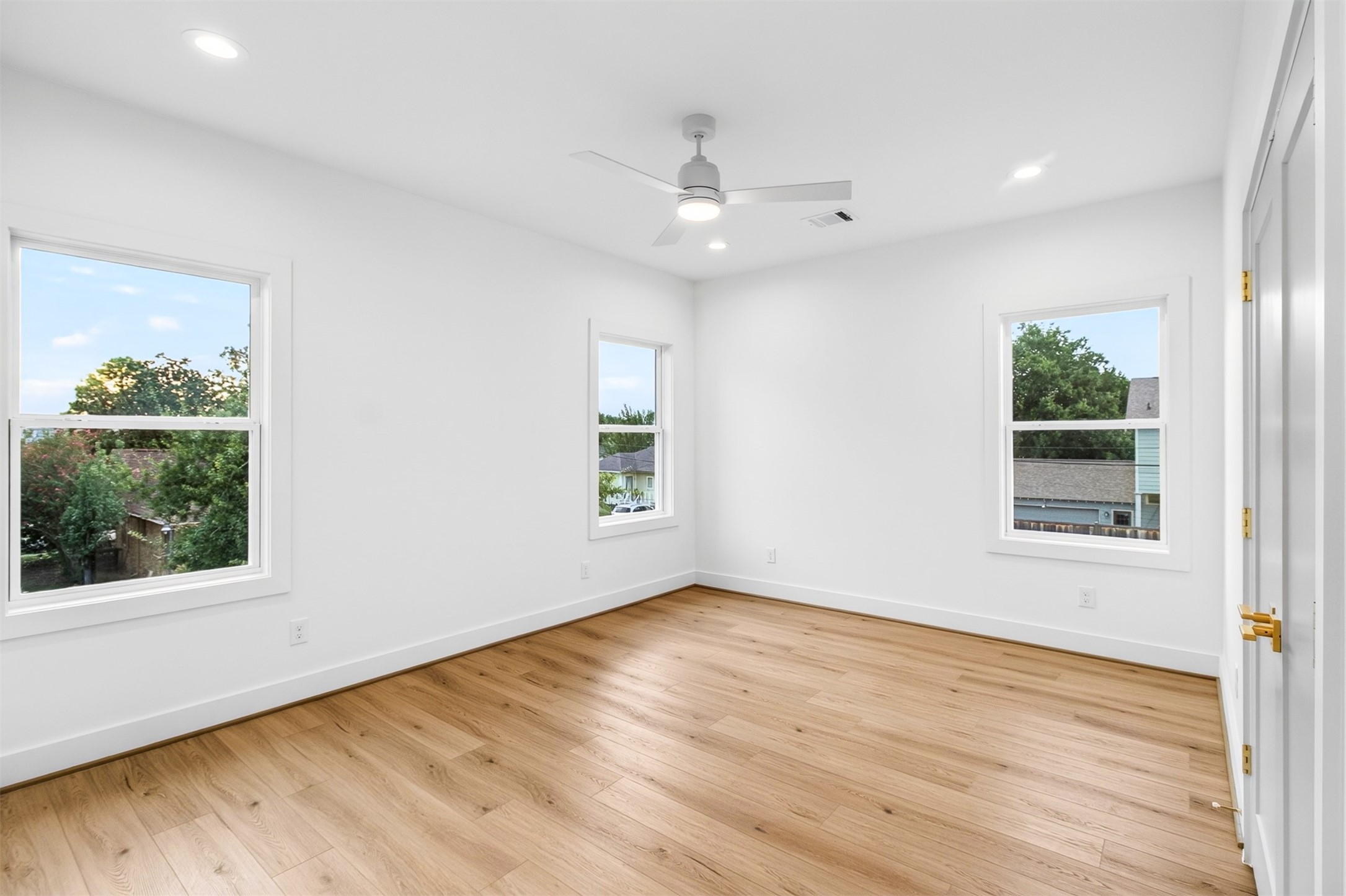 1109 Tabor Street Property Photo 34