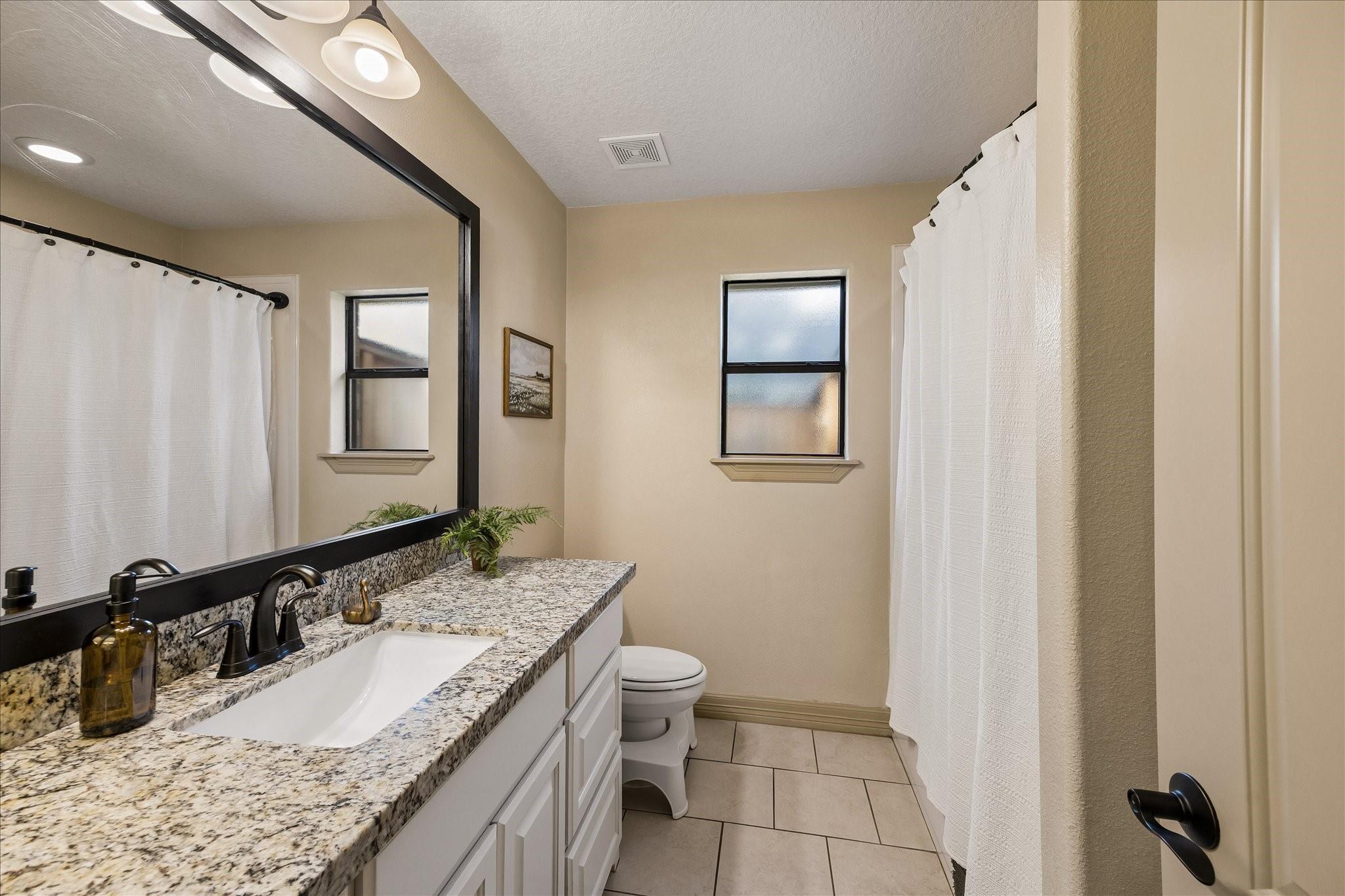 105 Blue Jay Drive Property Photo 23