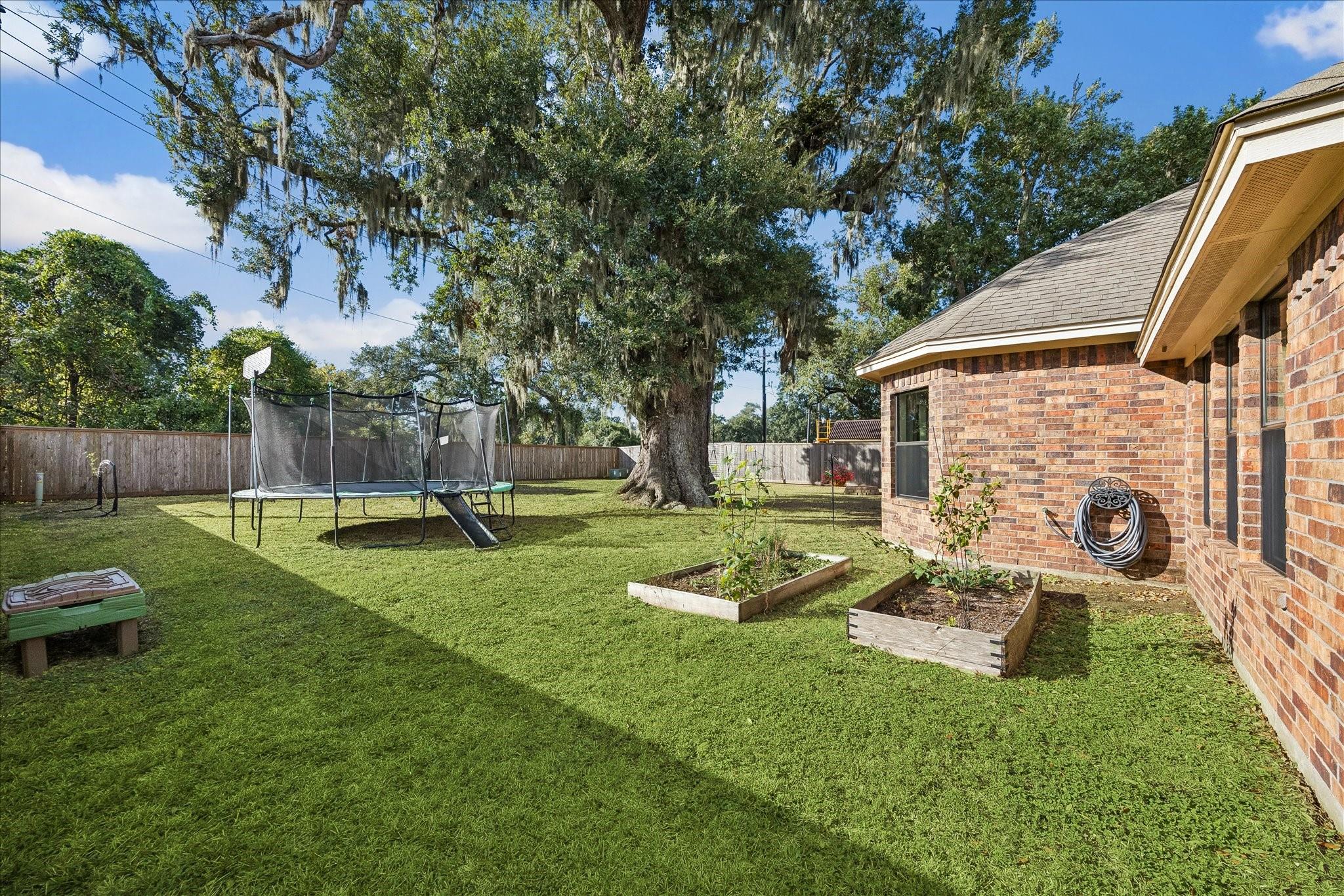 105 Blue Jay Drive Property Photo 30
