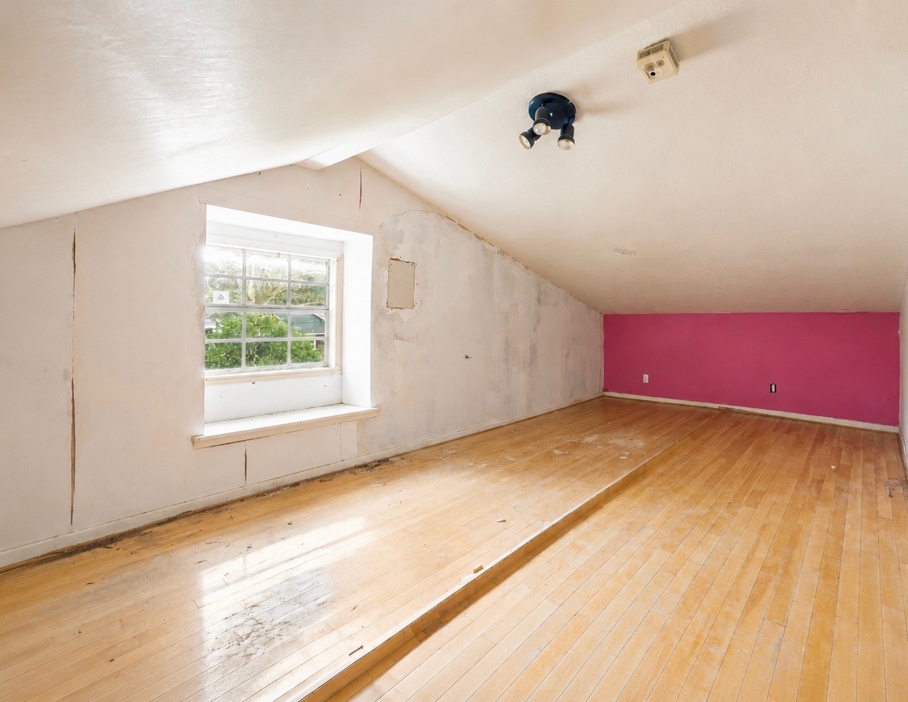 222 E Southland Avenue Property Photo 8