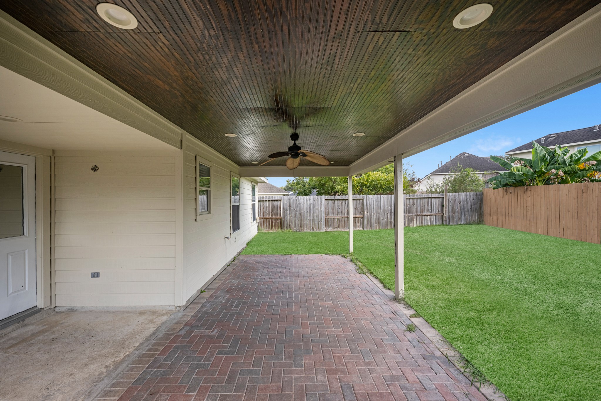 19423 Rebel Yell Drive Property Photo 18