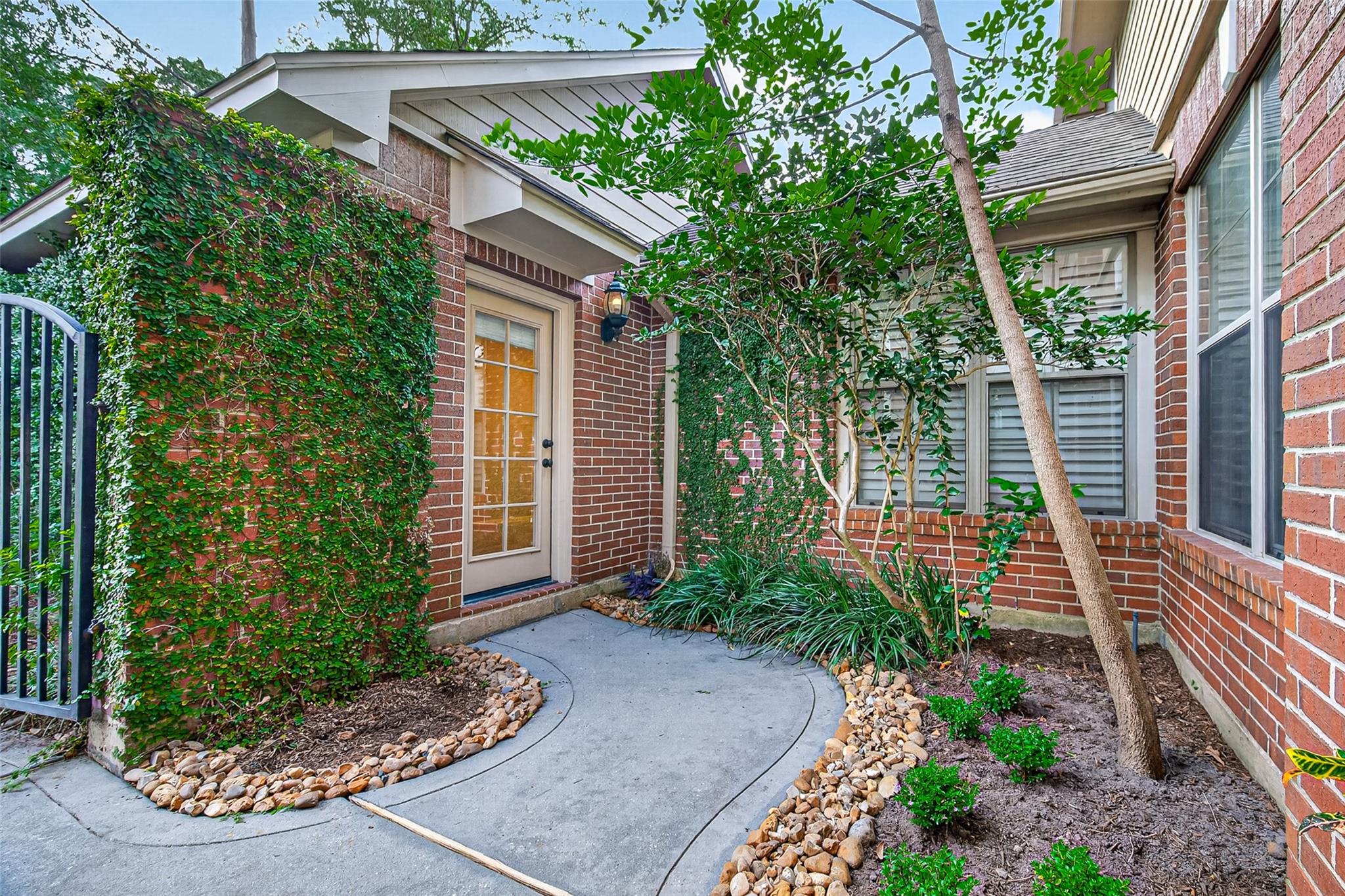 10 Mirror Ridge Drive, The Woodlands Tx 77382 Property Photo 6