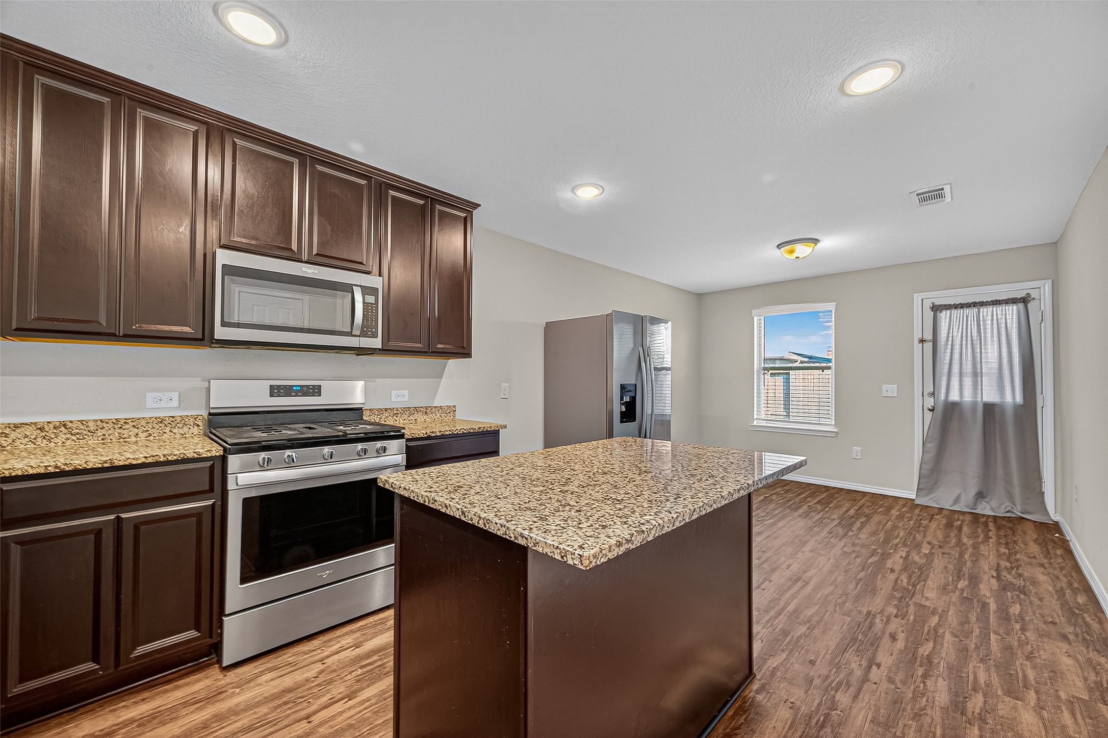 1830 Cormorant Crescent Property Photo 11
