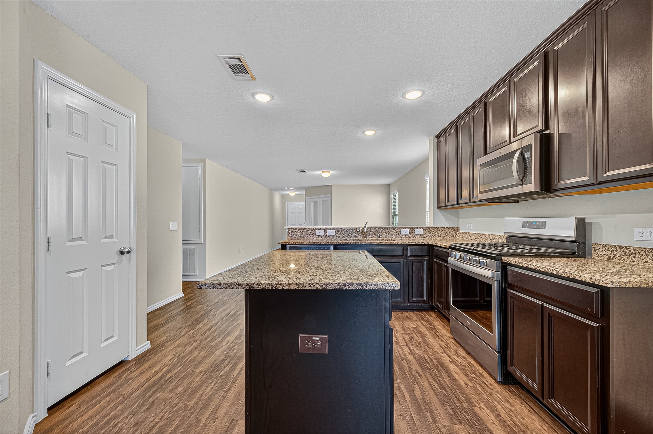 1830 Cormorant Crescent Property Photo 20