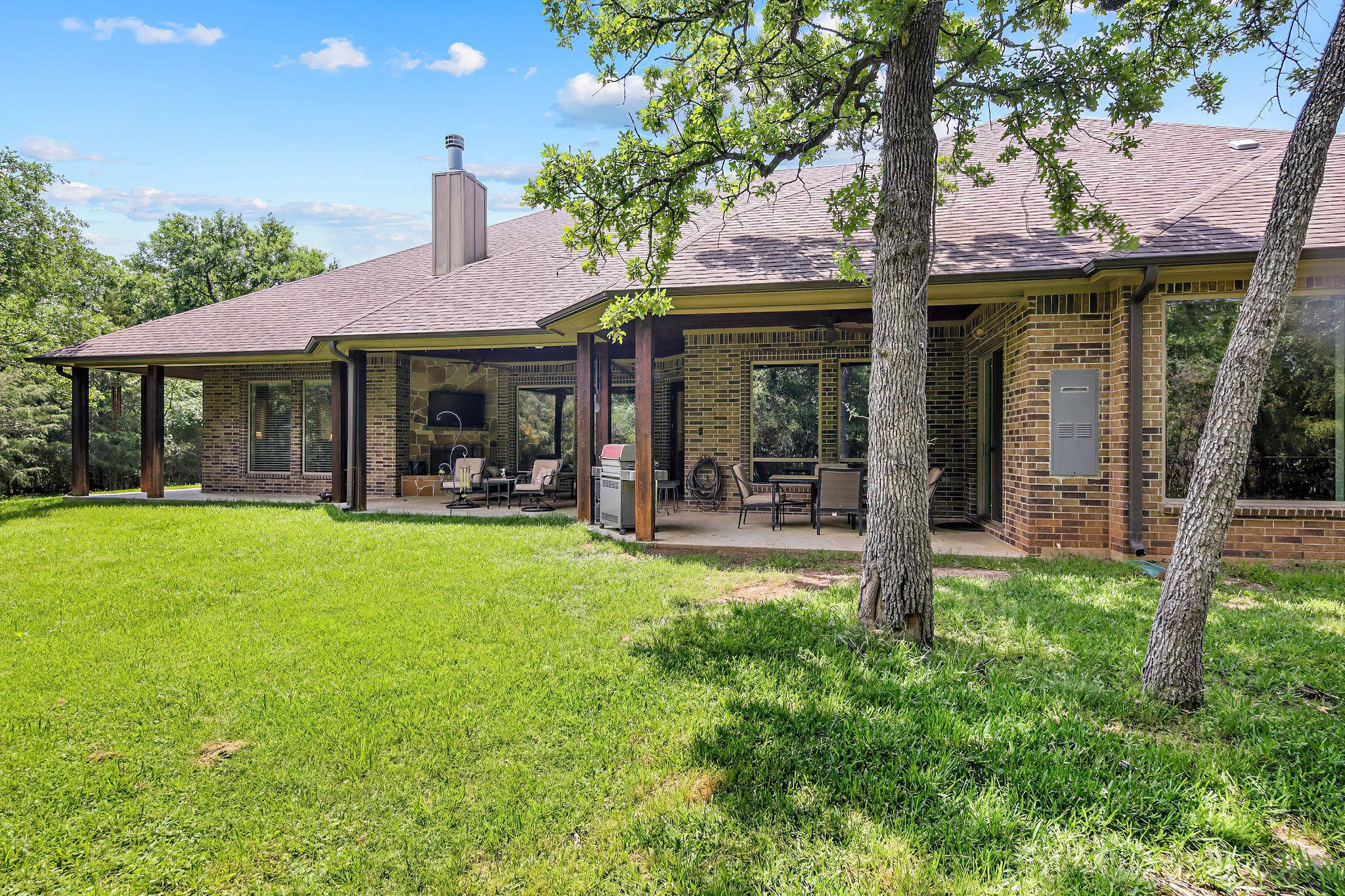 17899 Saddle Creek Drive Property Photo 8