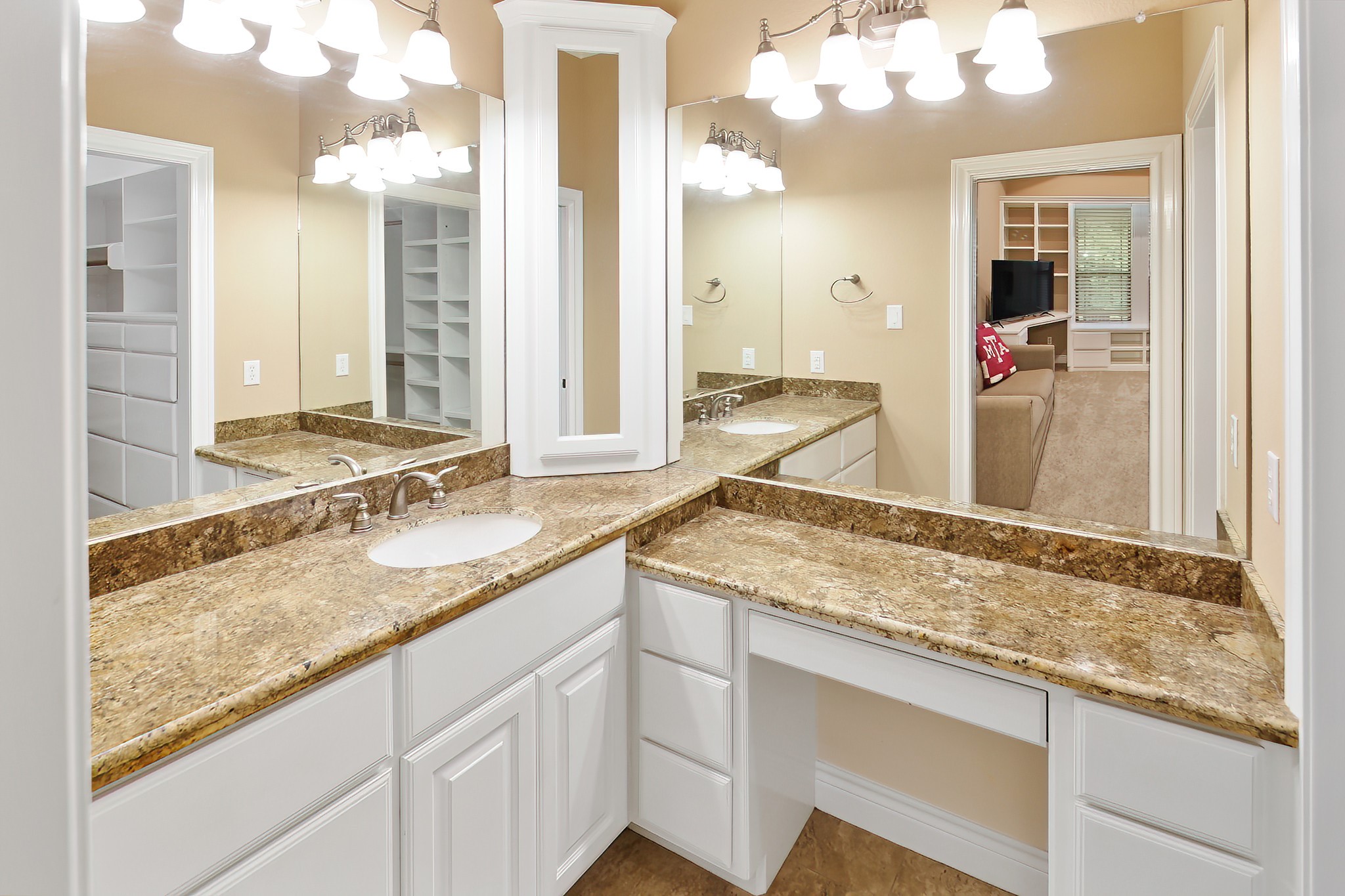 17899 Saddle Creek Drive Property Photo 31