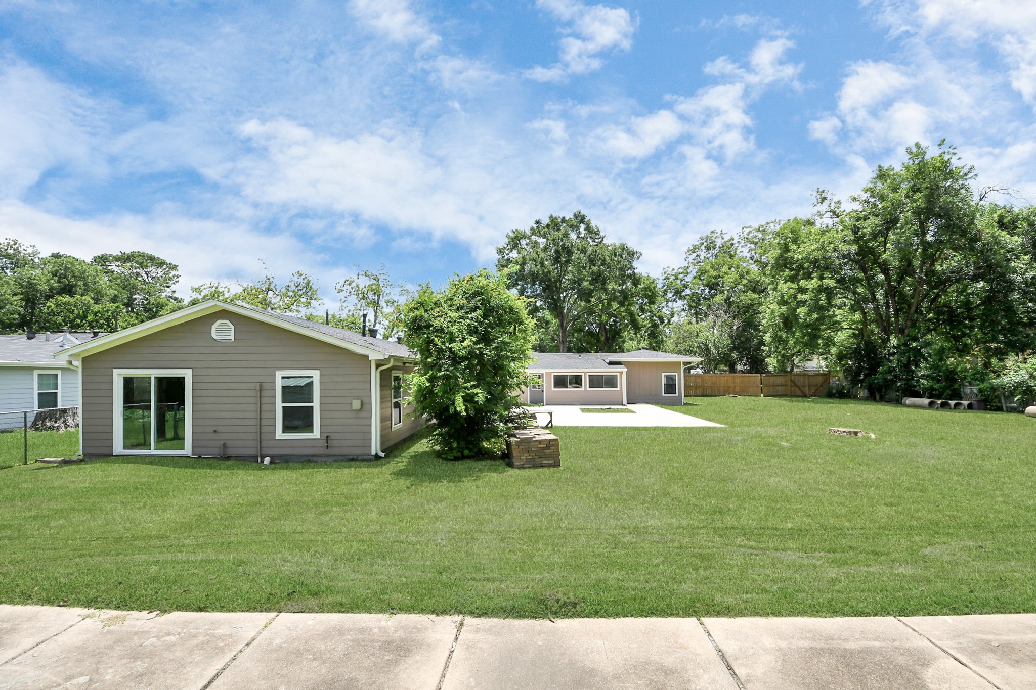6735 Alpine Drive B Property Photo 6