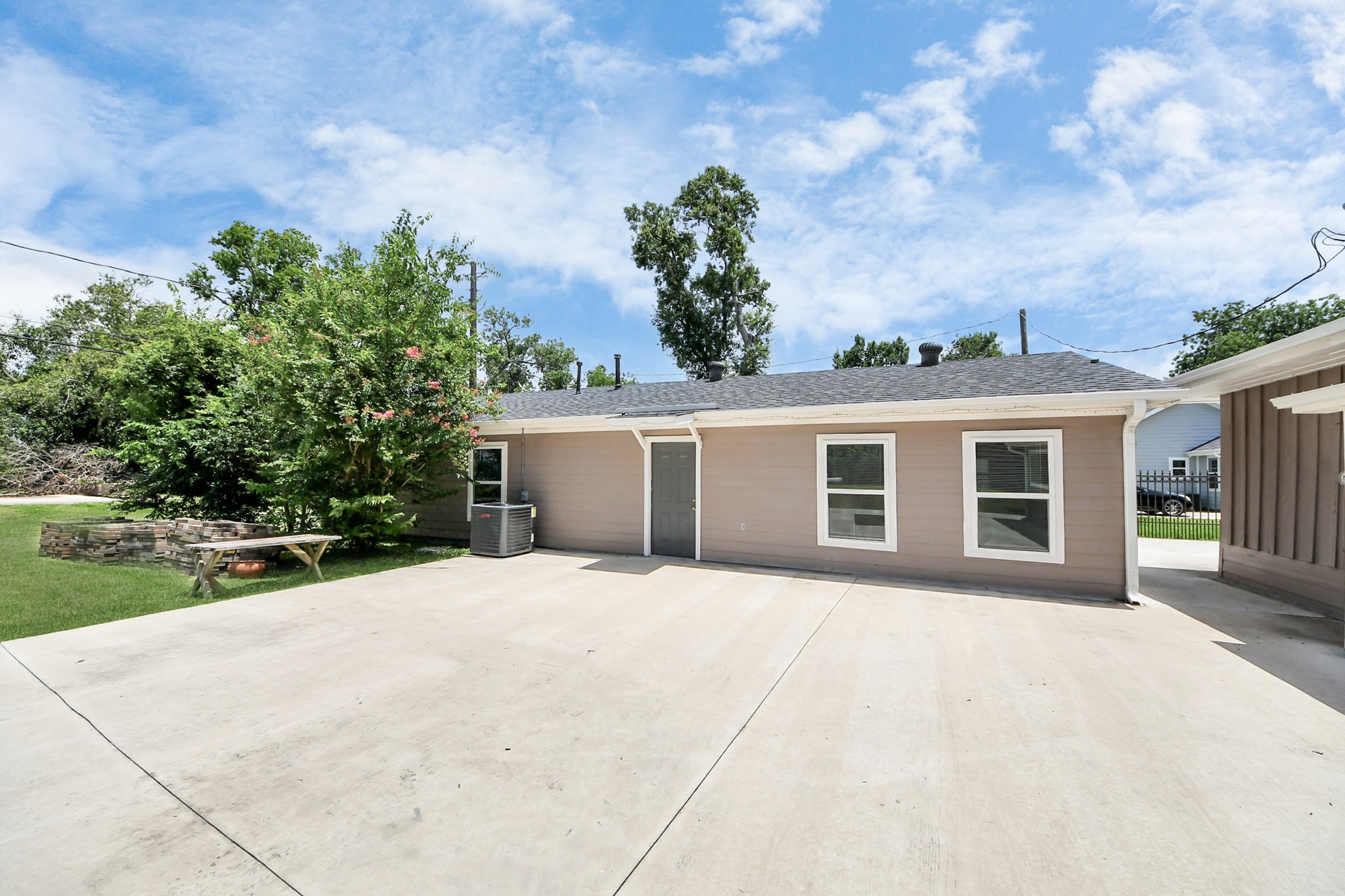 6735 Alpine Drive B Property Photo 7