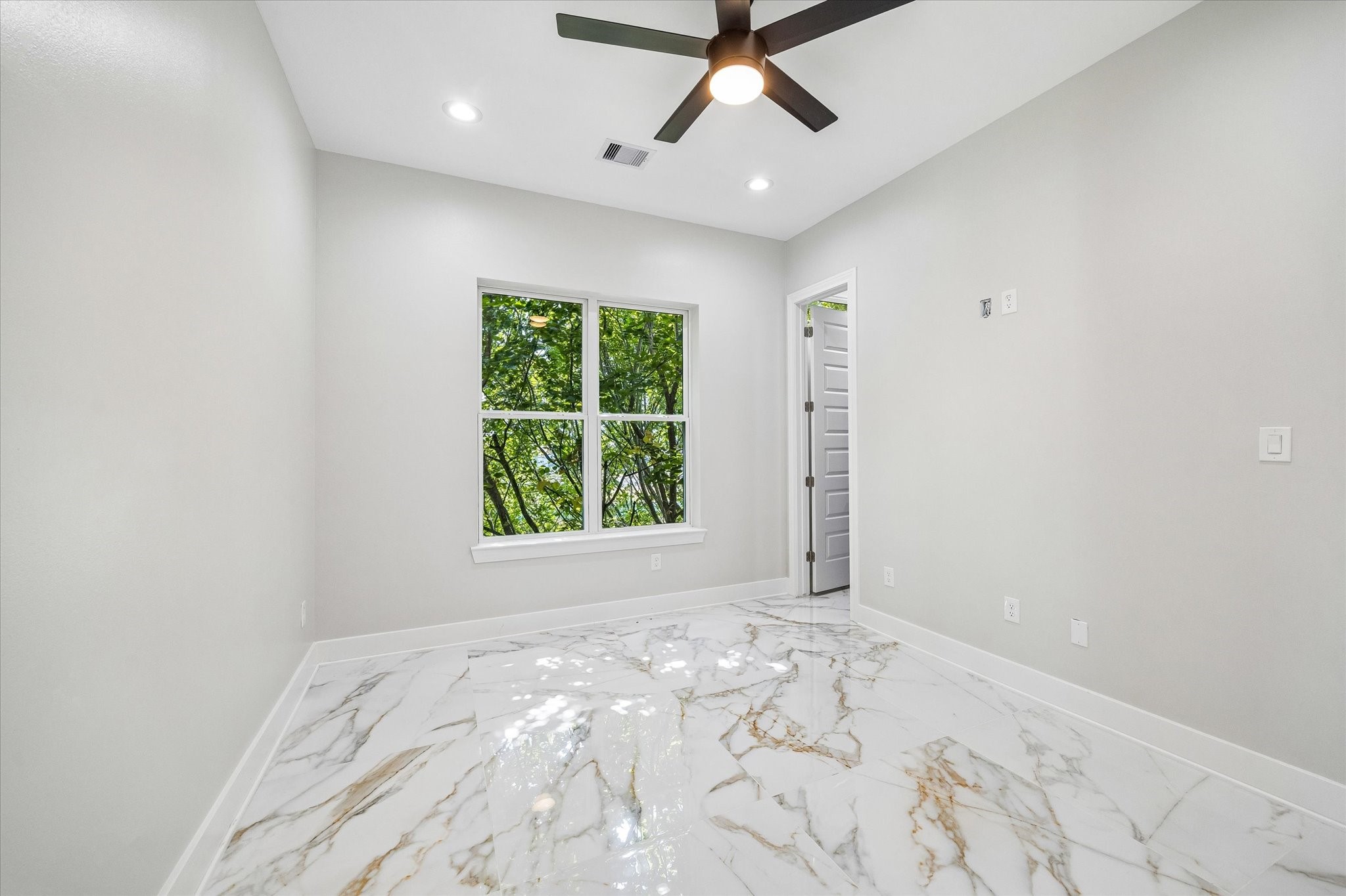 2863 Decker Place Property Photo 13