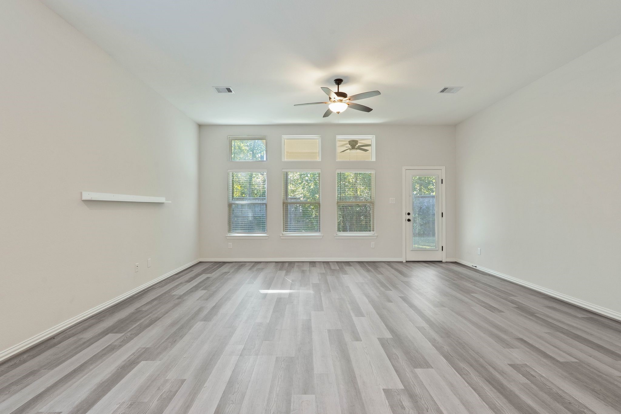 143 Scarlet Maple Court Property Photo 5