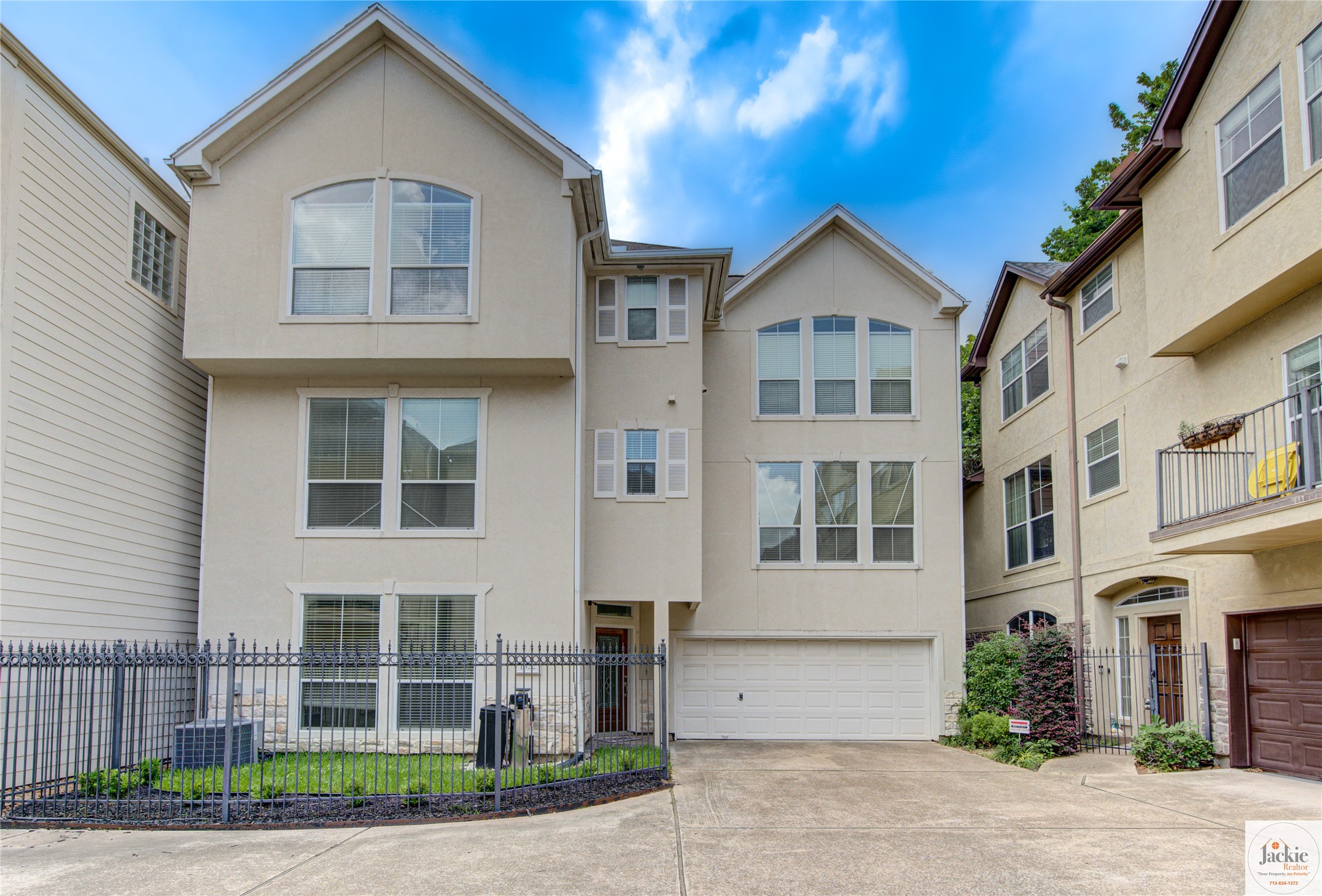 1322 Cohn Street Property Photo 1
