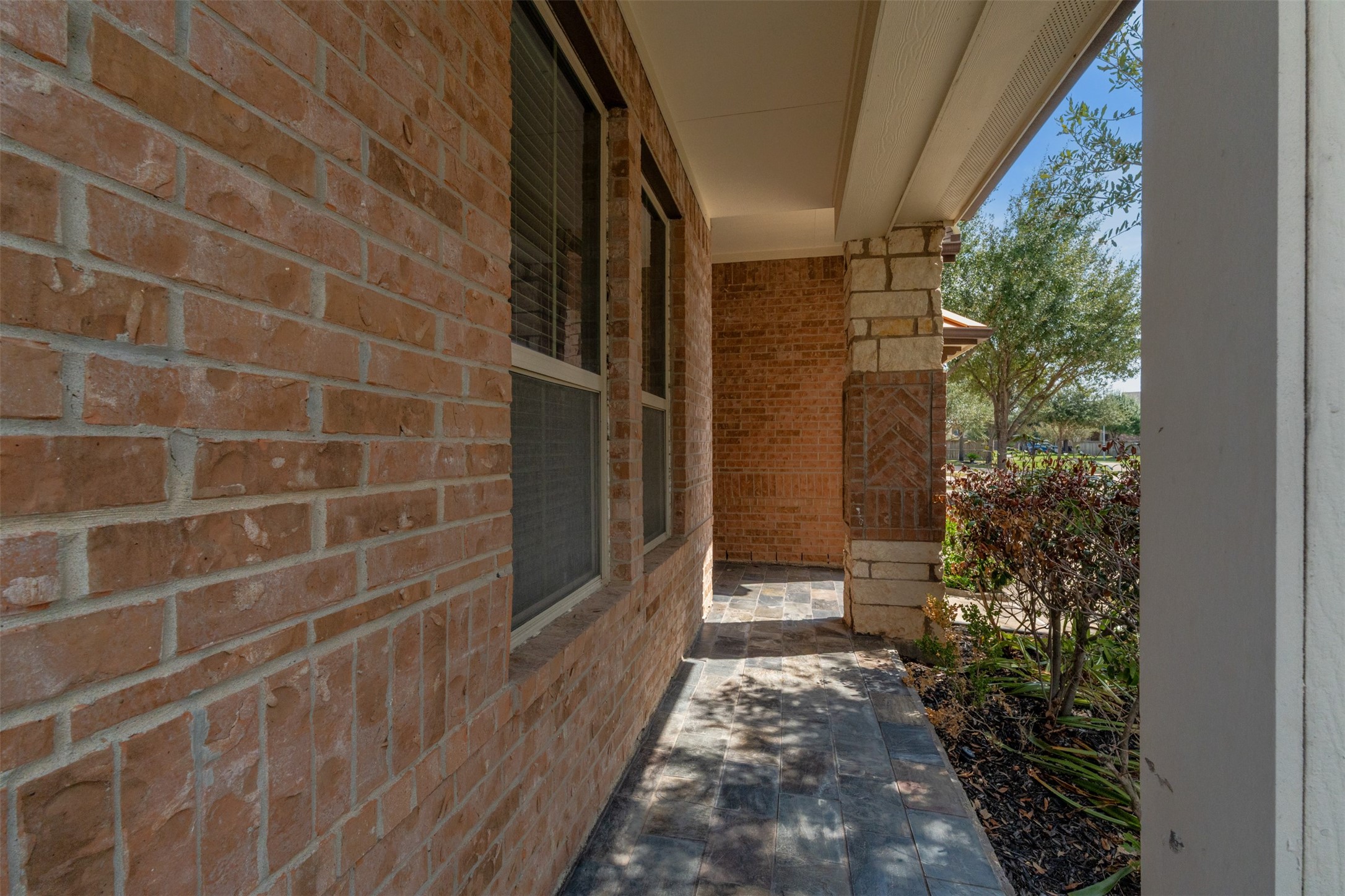 8239 Lockridge Terrace Lane Property Photo 3