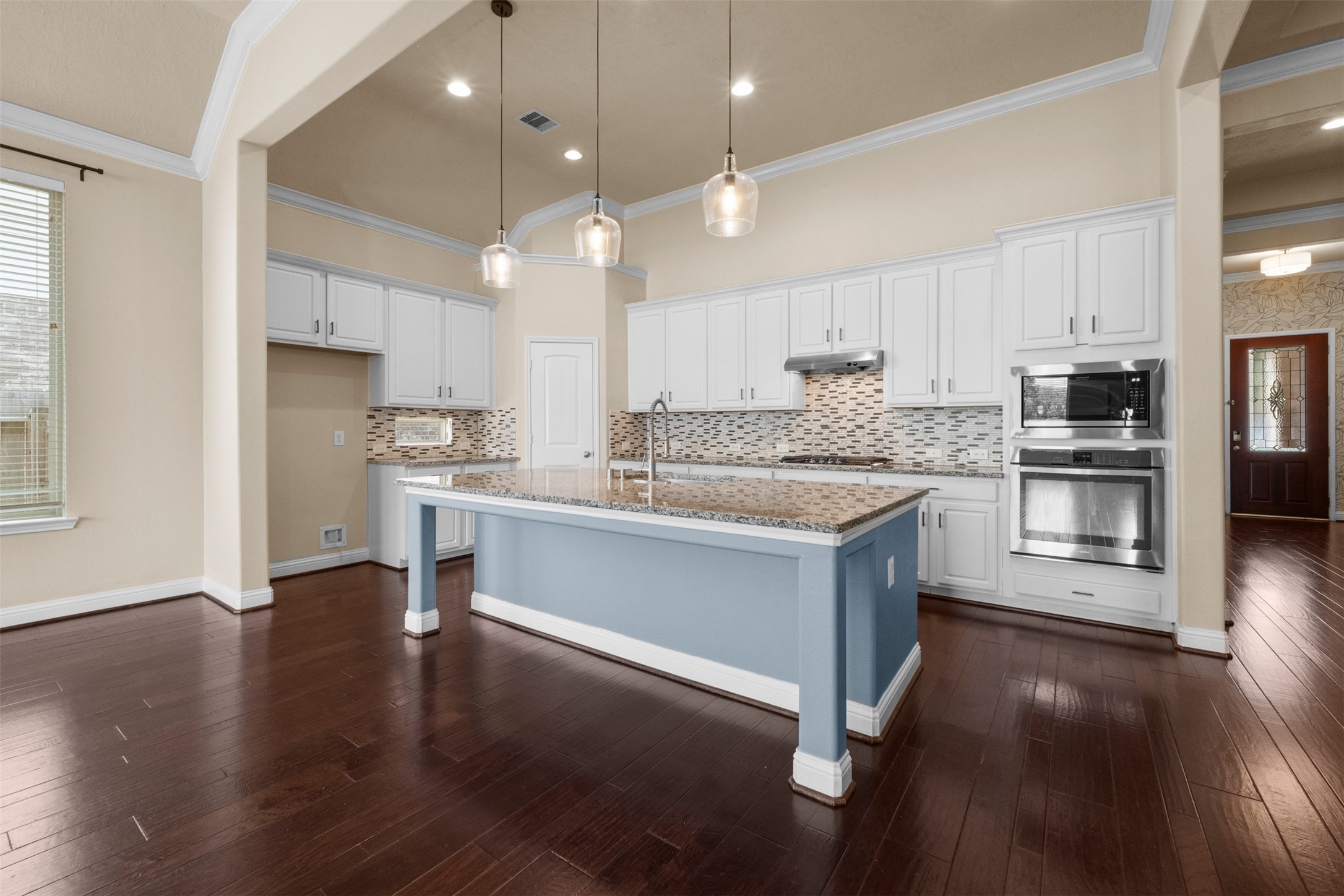 8239 Lockridge Terrace Lane Property Photo 14