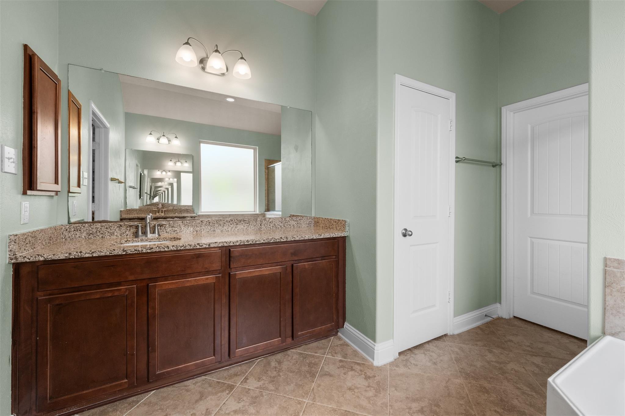 8239 Lockridge Terrace Lane Property Photo 26