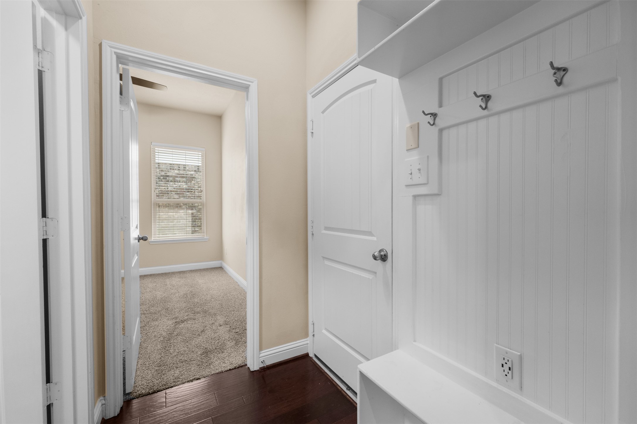 8239 Lockridge Terrace Lane Property Photo 32