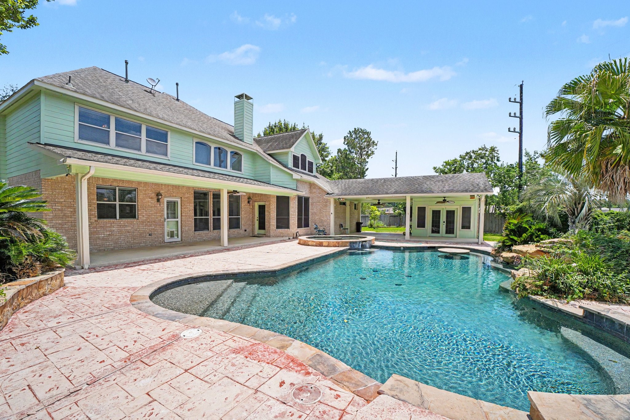 17303 Village Breeze Drive Property Photo 1