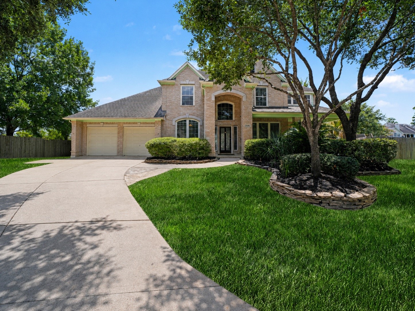 17303 Village Breeze Drive Property Photo 4