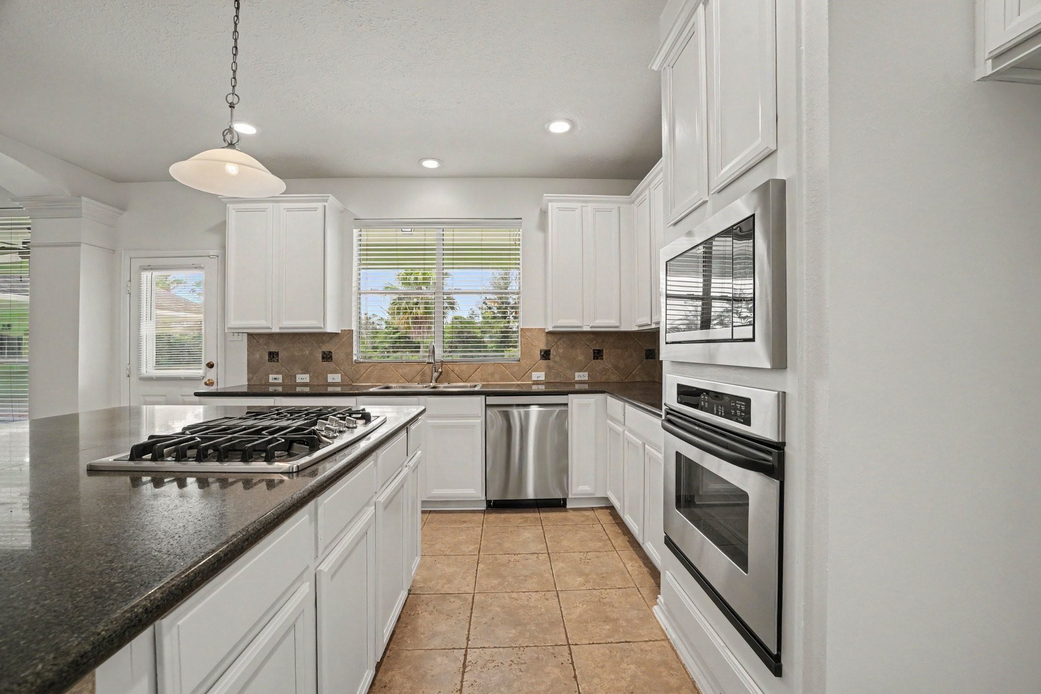 17303 Village Breeze Drive Property Photo 8