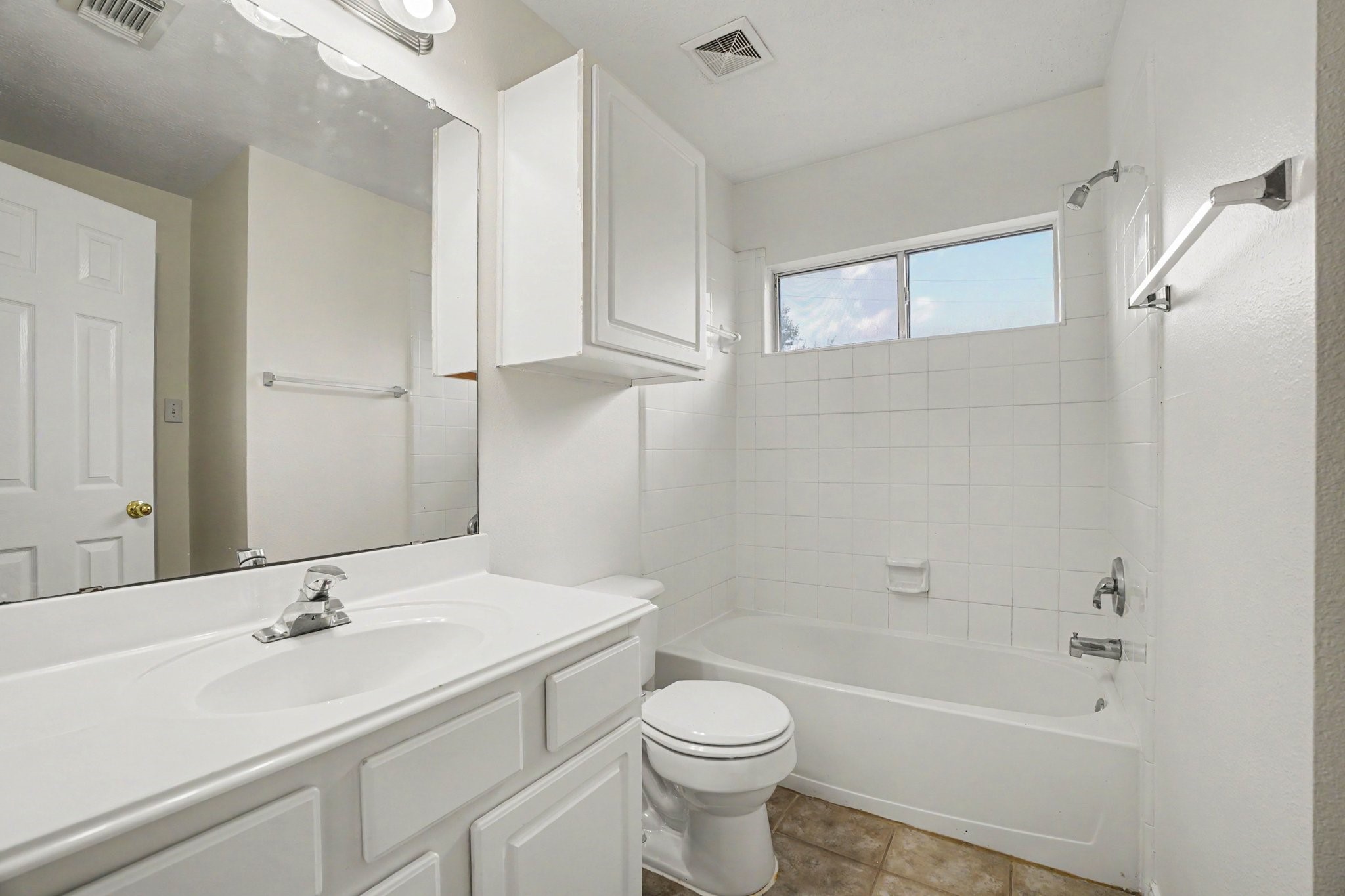 17303 Village Breeze Drive Property Photo 18