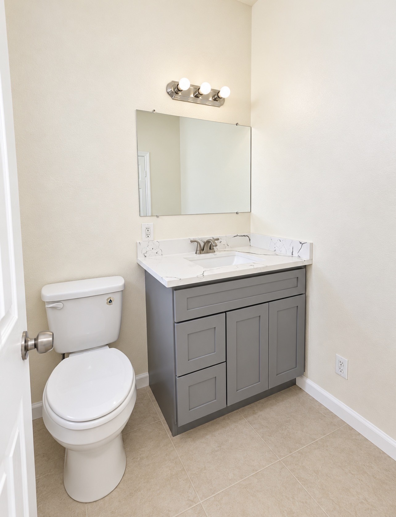 6841 Larkstone Street B Property Photo 2