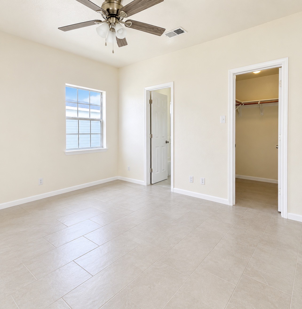 6841 Larkstone Street B Property Photo 5